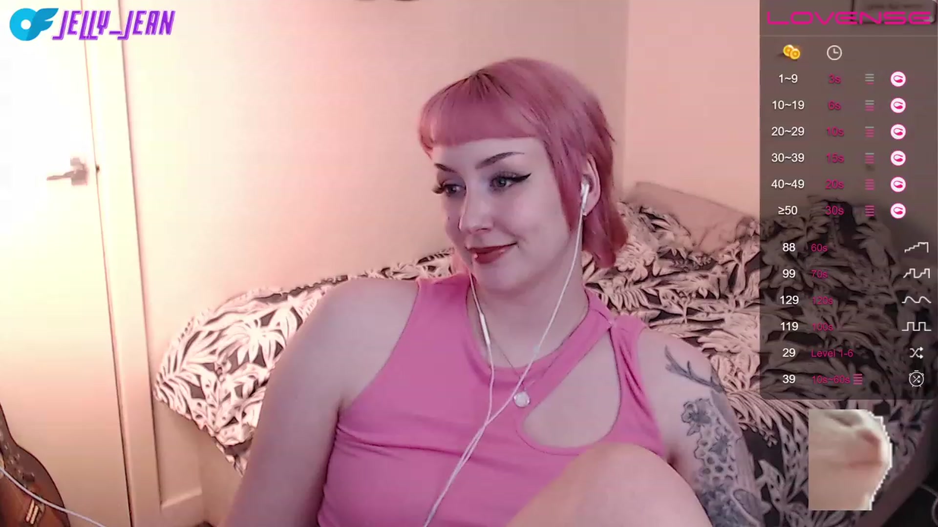 Gallery image thumbnail from Jelly_Jean's myfreecams stream on, 07/23/2023, 19:38 image 1 of 20