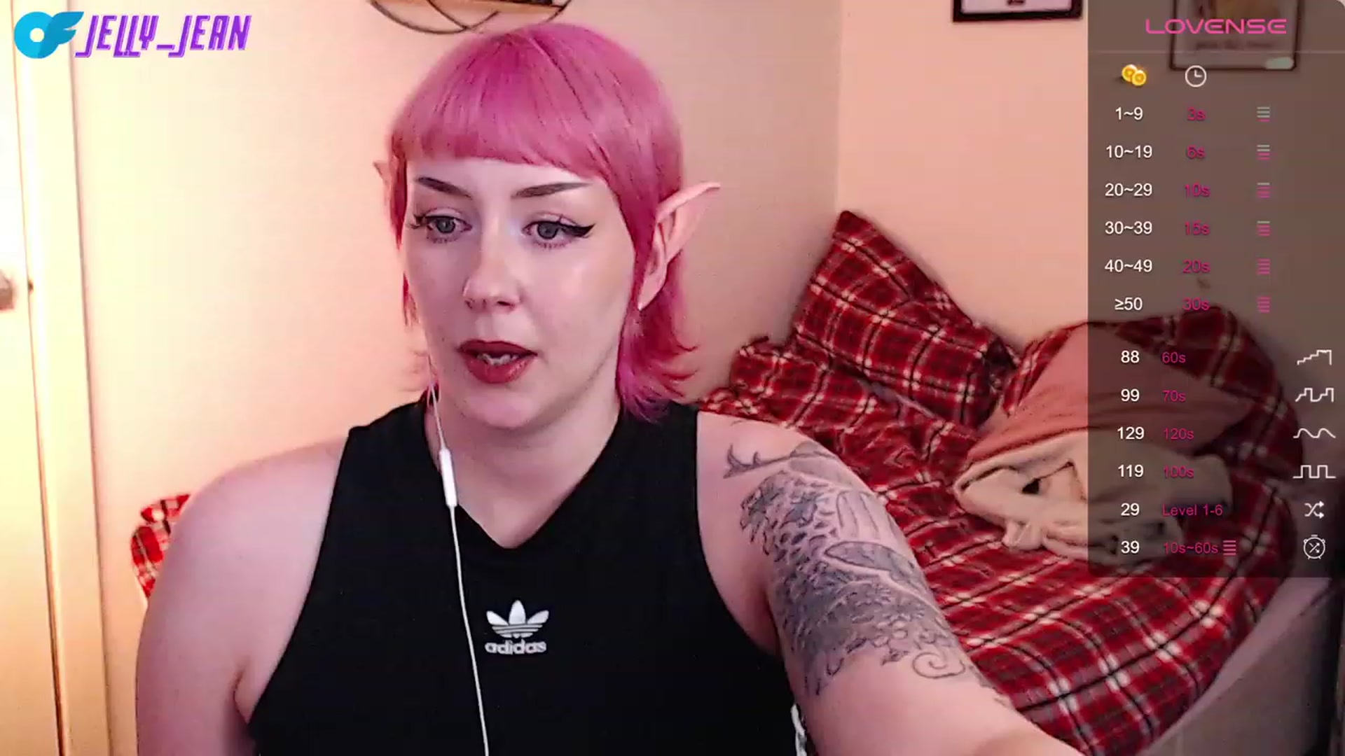 Gallery image thumbnail from Jelly_Jean's myfreecams stream on, 08/20/2023, 17:23 image 9 of 20