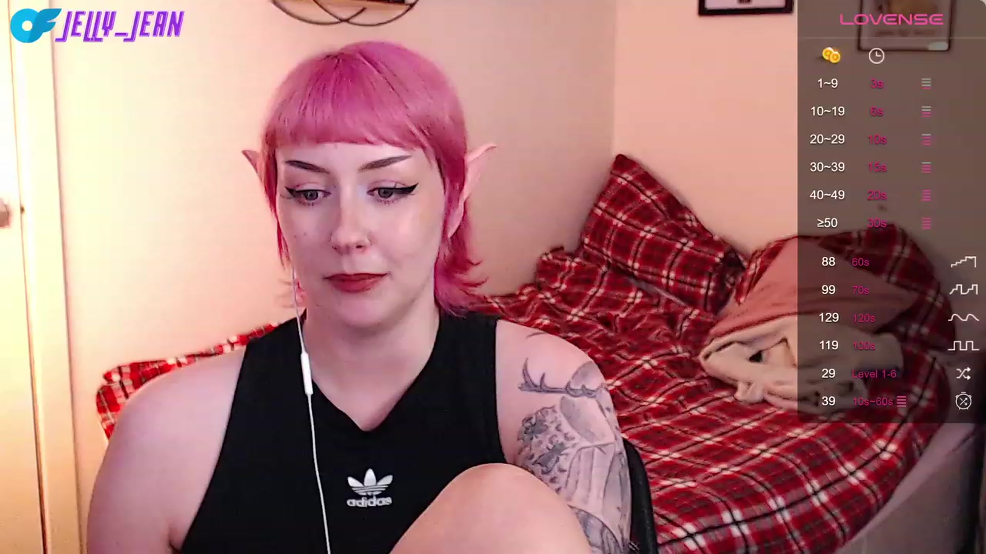 Gallery image thumbnail from Jelly_Jean's myfreecams stream on, 08/20/2023, 17:23 image 16 of 20