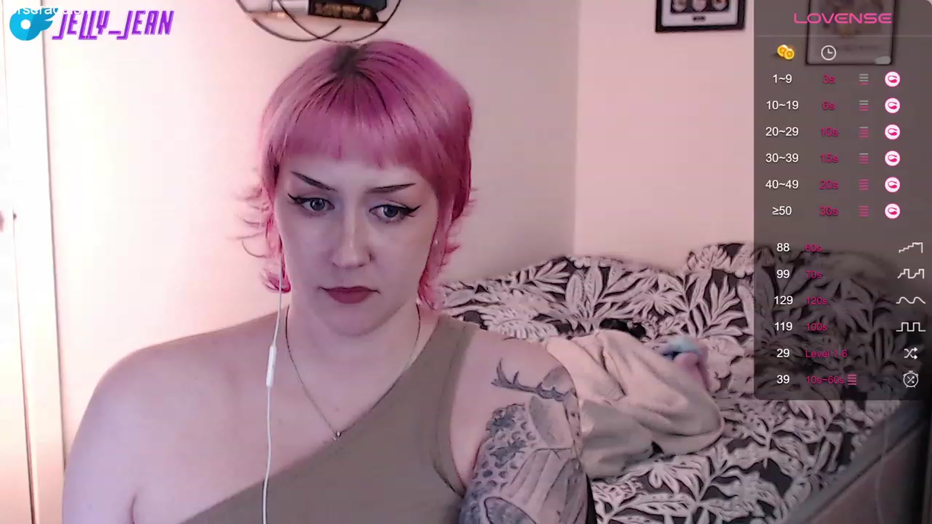 Gallery image thumbnail from Jelly_Jean's myfreecams stream on, 09/05/2023, 13:44 image 18 of 20