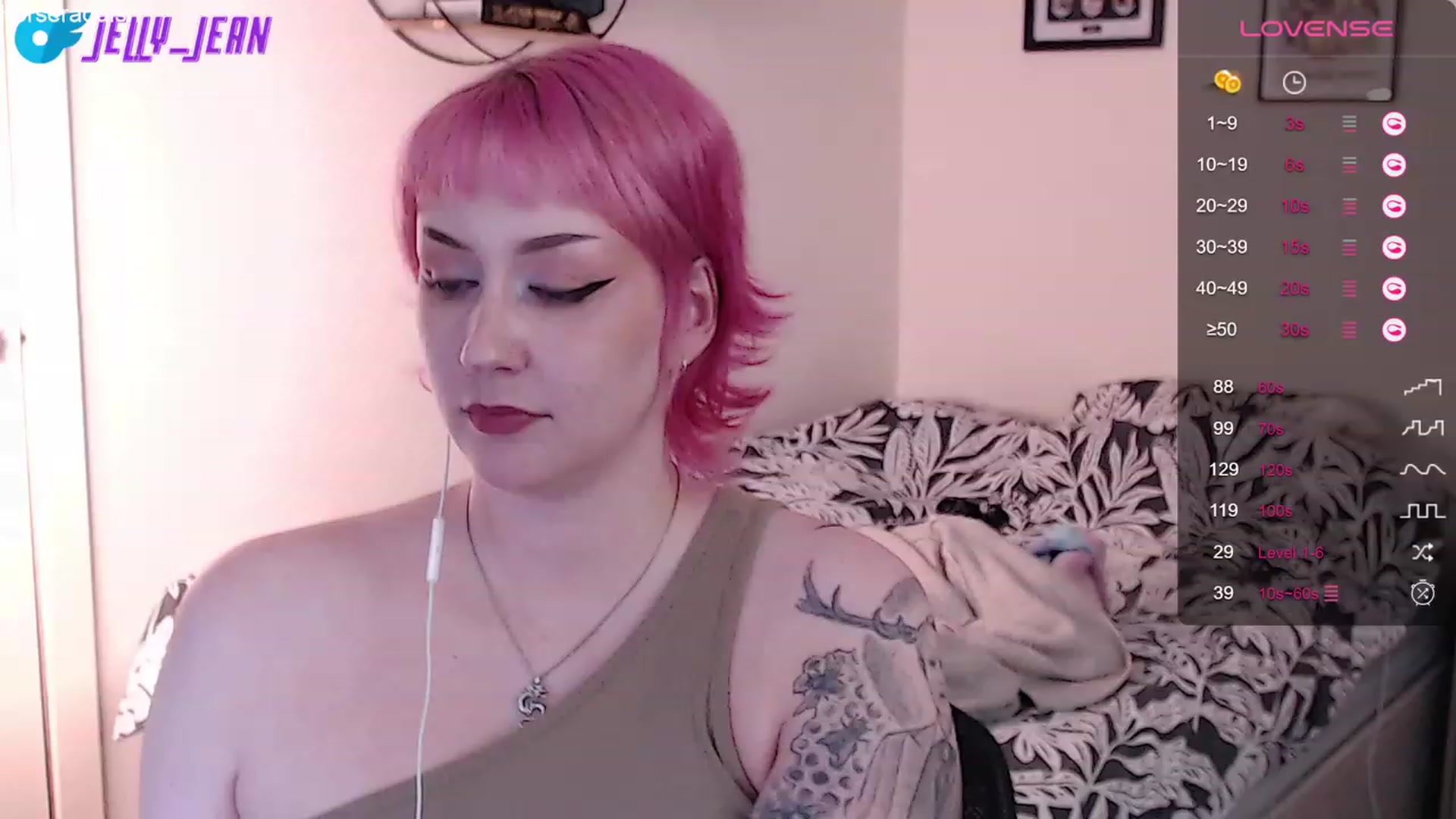 Gallery image thumbnail from Jelly_Jean's myfreecams stream on, 09/05/2023, 13:44 image 13 of 20