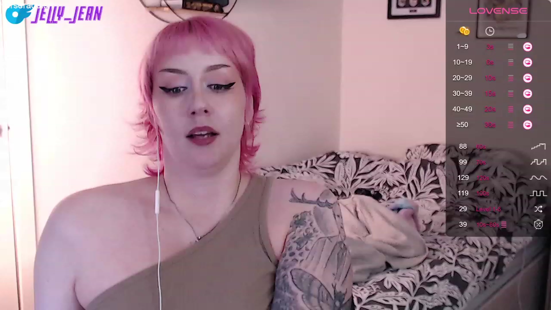 Gallery image thumbnail from Jelly_Jean's myfreecams stream on, 09/05/2023, 13:44 image 17 of 20