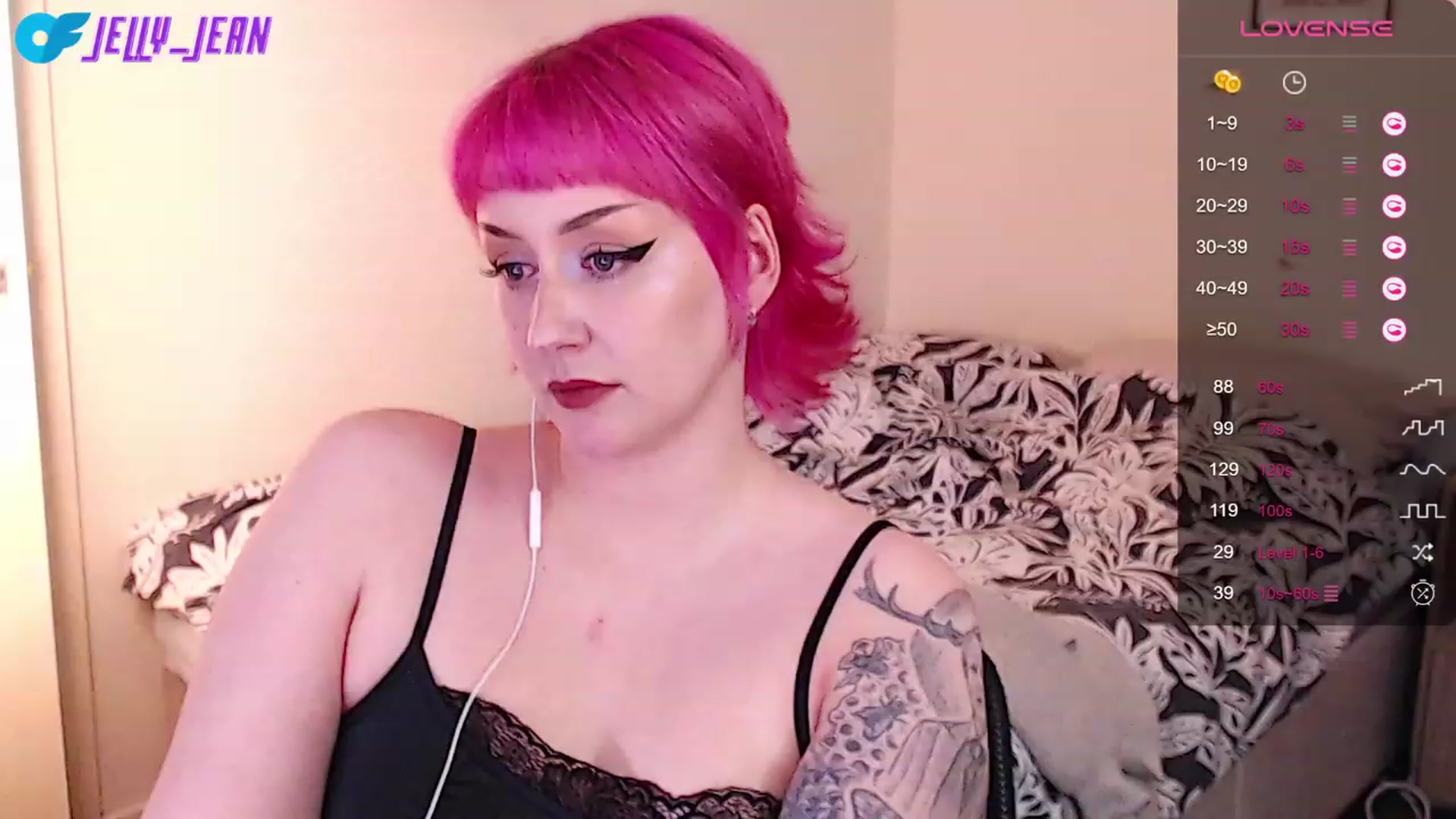 Gallery image thumbnail from Jelly_Jean's myfreecams stream on, 09/09/2023, 13:39 image 5 of 20