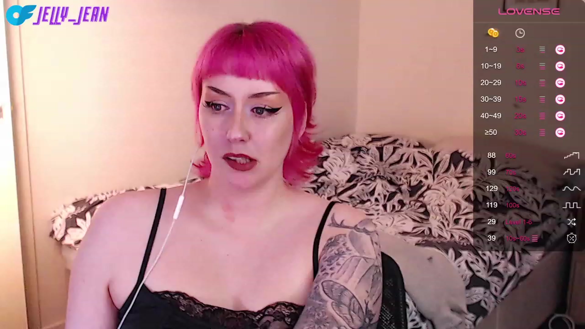 Gallery image thumbnail from Jelly_Jean's myfreecams stream on, 09/09/2023, 13:39 image 16 of 20