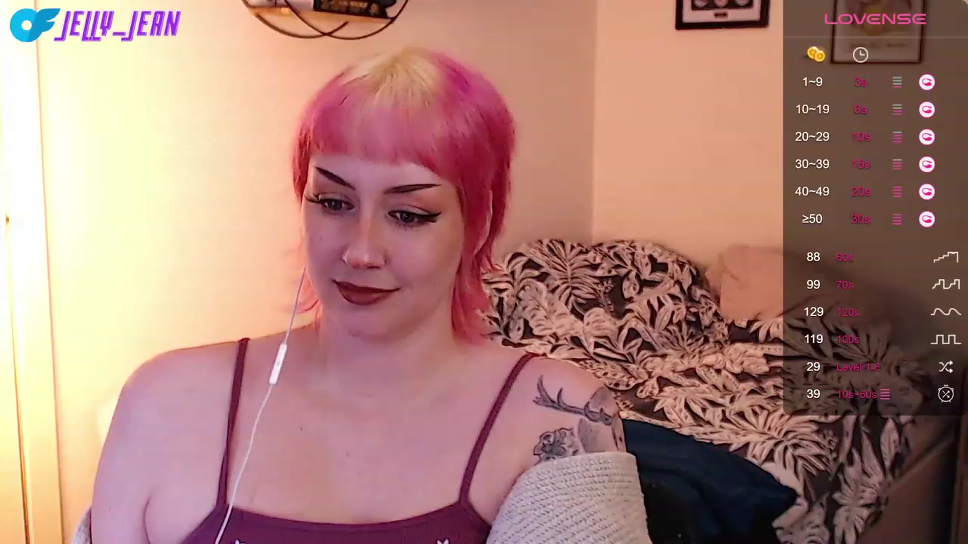 Gallery image thumbnail from Jelly_Jean's myfreecams stream on, 09/16/2023, 16:41 image 5 of 20