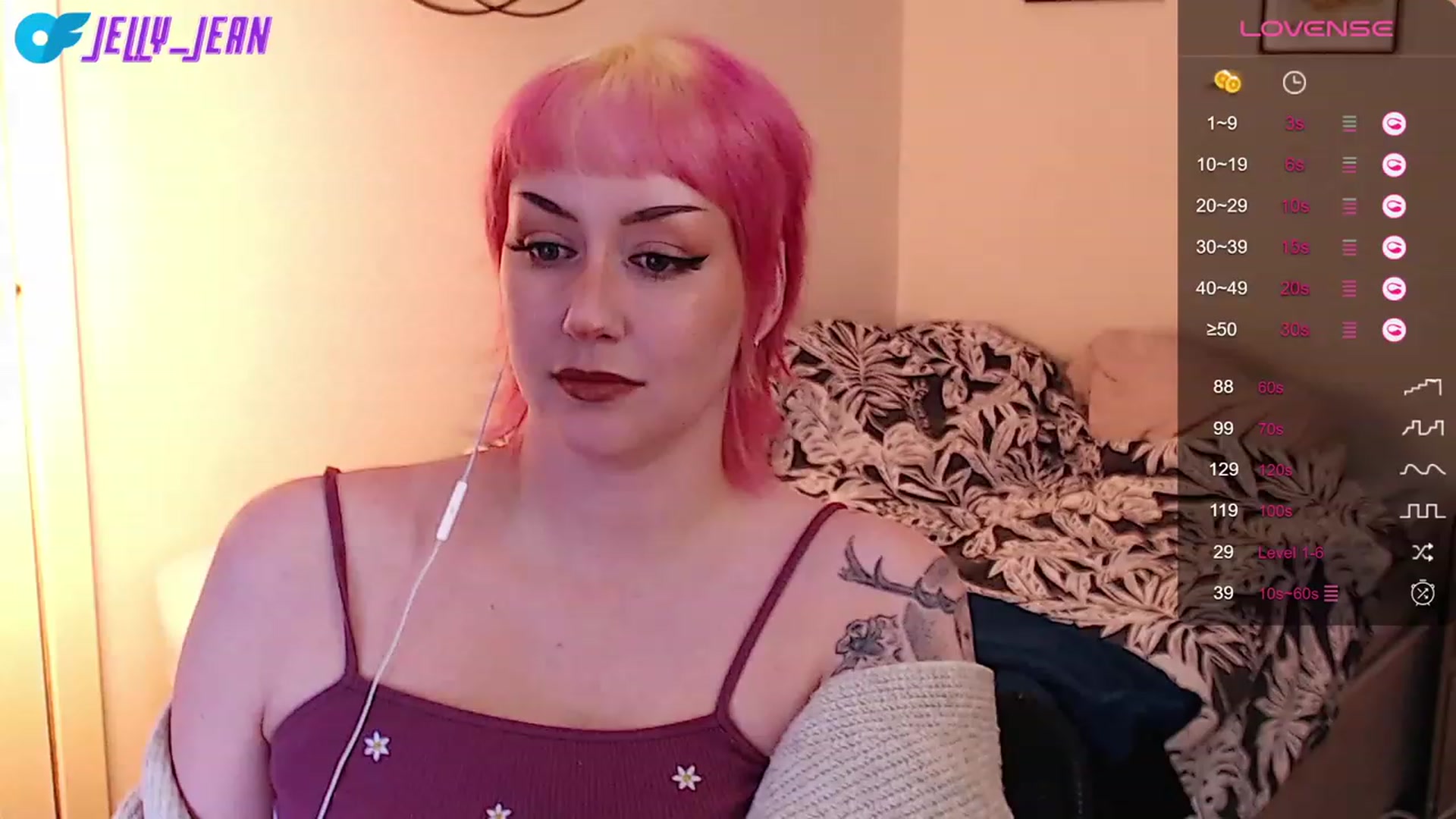 Gallery image thumbnail from Jelly_Jean's myfreecams stream on, 09/16/2023, 16:41 image 6 of 20