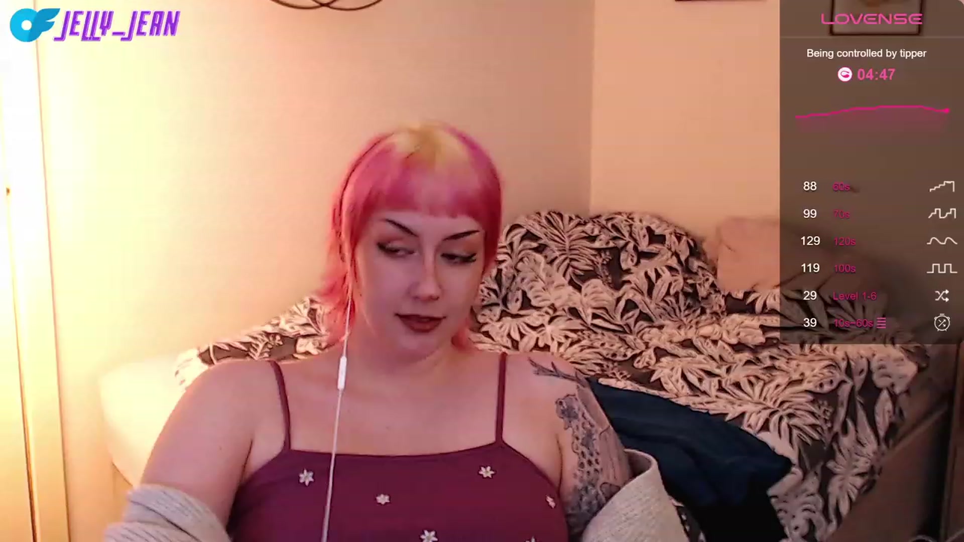 Gallery image thumbnail from Jelly_Jean's myfreecams stream on, 09/16/2023, 16:41 image 15 of 20