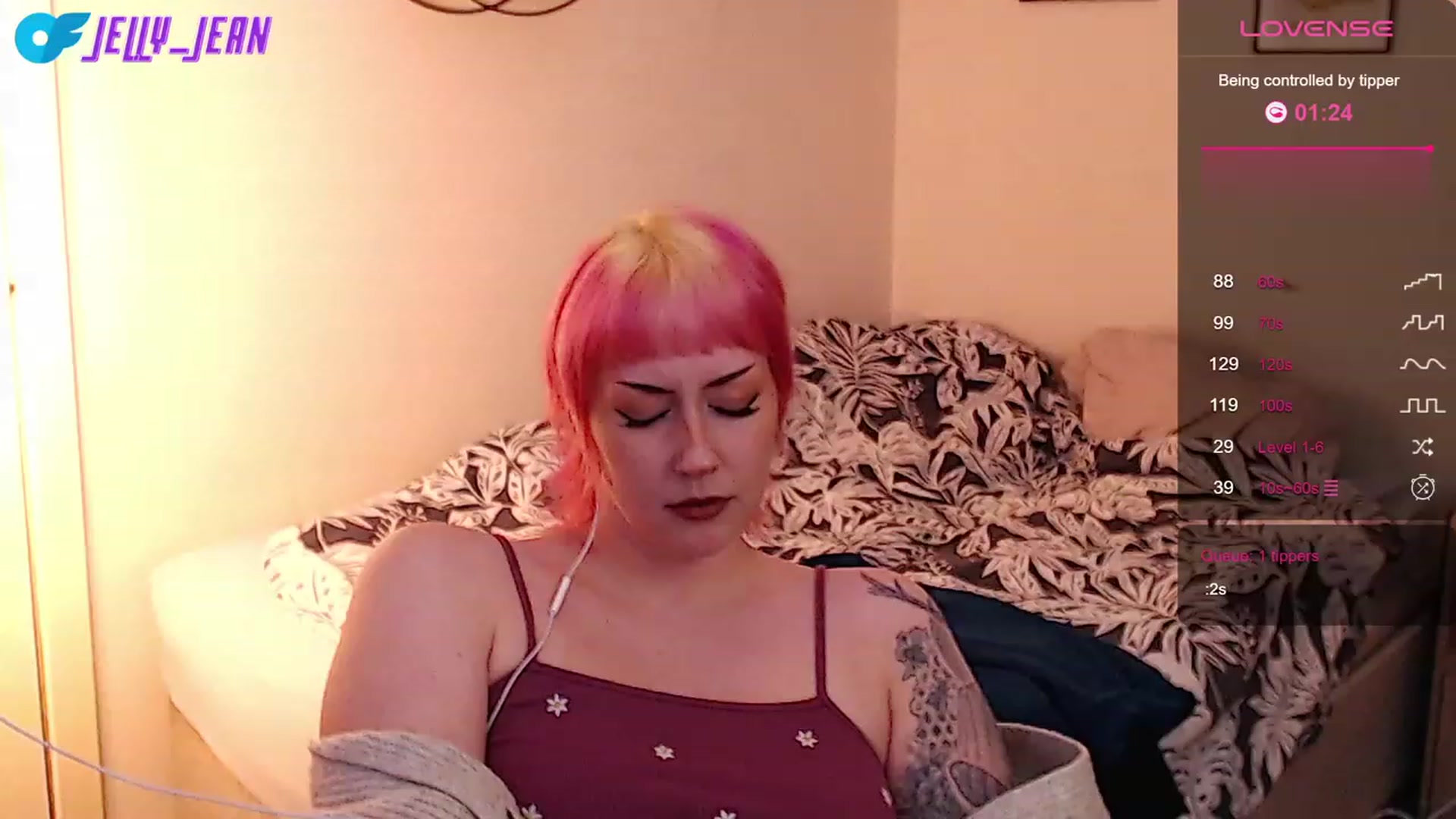 Gallery image thumbnail from Jelly_Jean's myfreecams stream on, 09/16/2023, 17:04 image 10 of 20