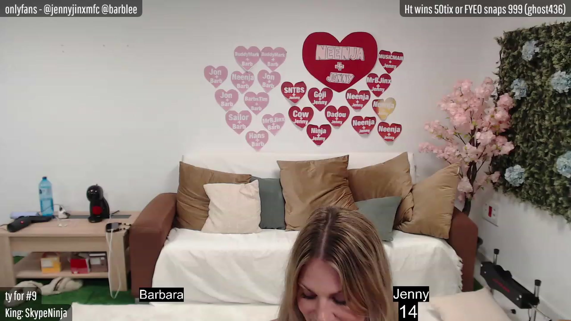 Gallery image thumbnail from JenNBarbara's myfreecams stream on, 02/19/2023, 22:10 image 19 of 20