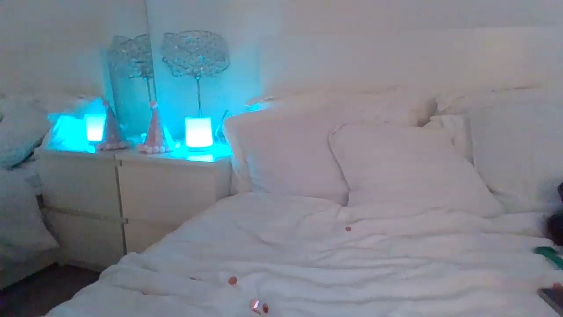 Gallery image thumbnail from Jendrizzy's myfreecams stream on, 11/24/2022, 24:43 image 19 of 20