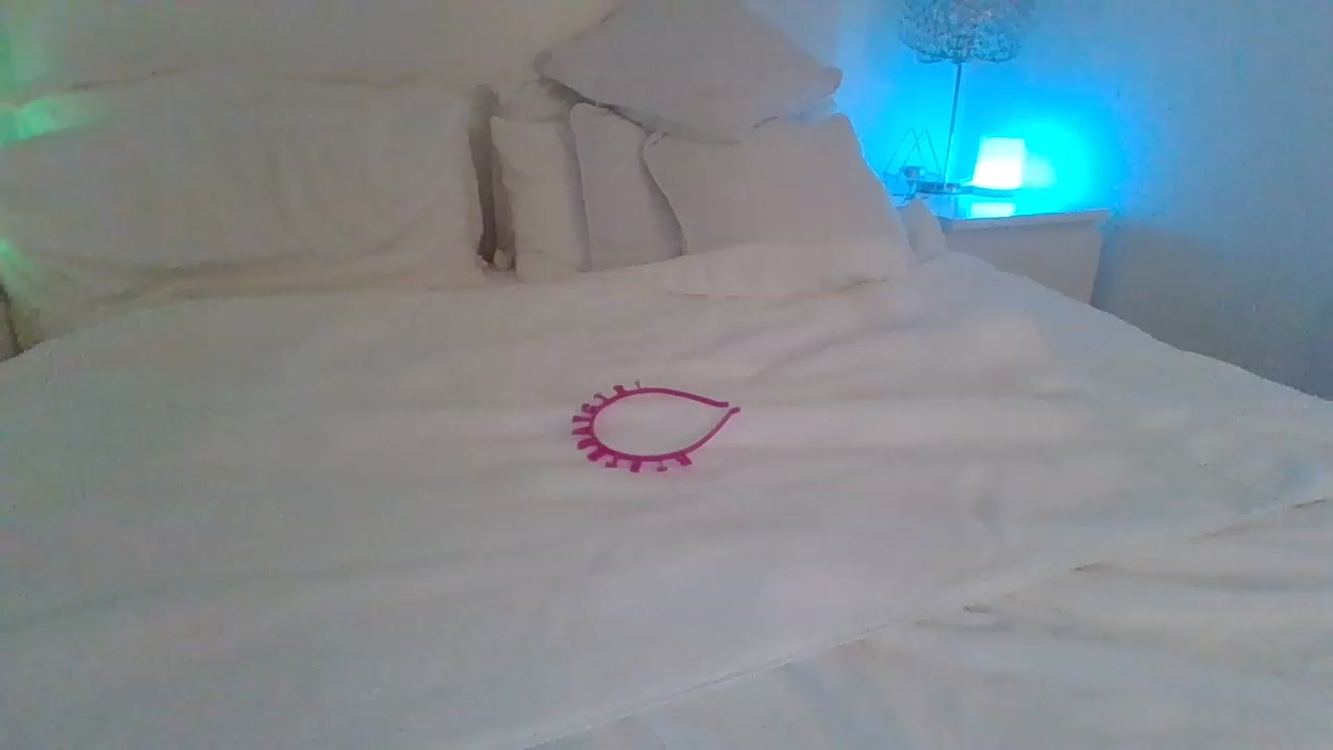 Gallery image thumbnail from Jendrizzy's myfreecams stream on, 11/24/2022, 01:33 image 16 of 20
