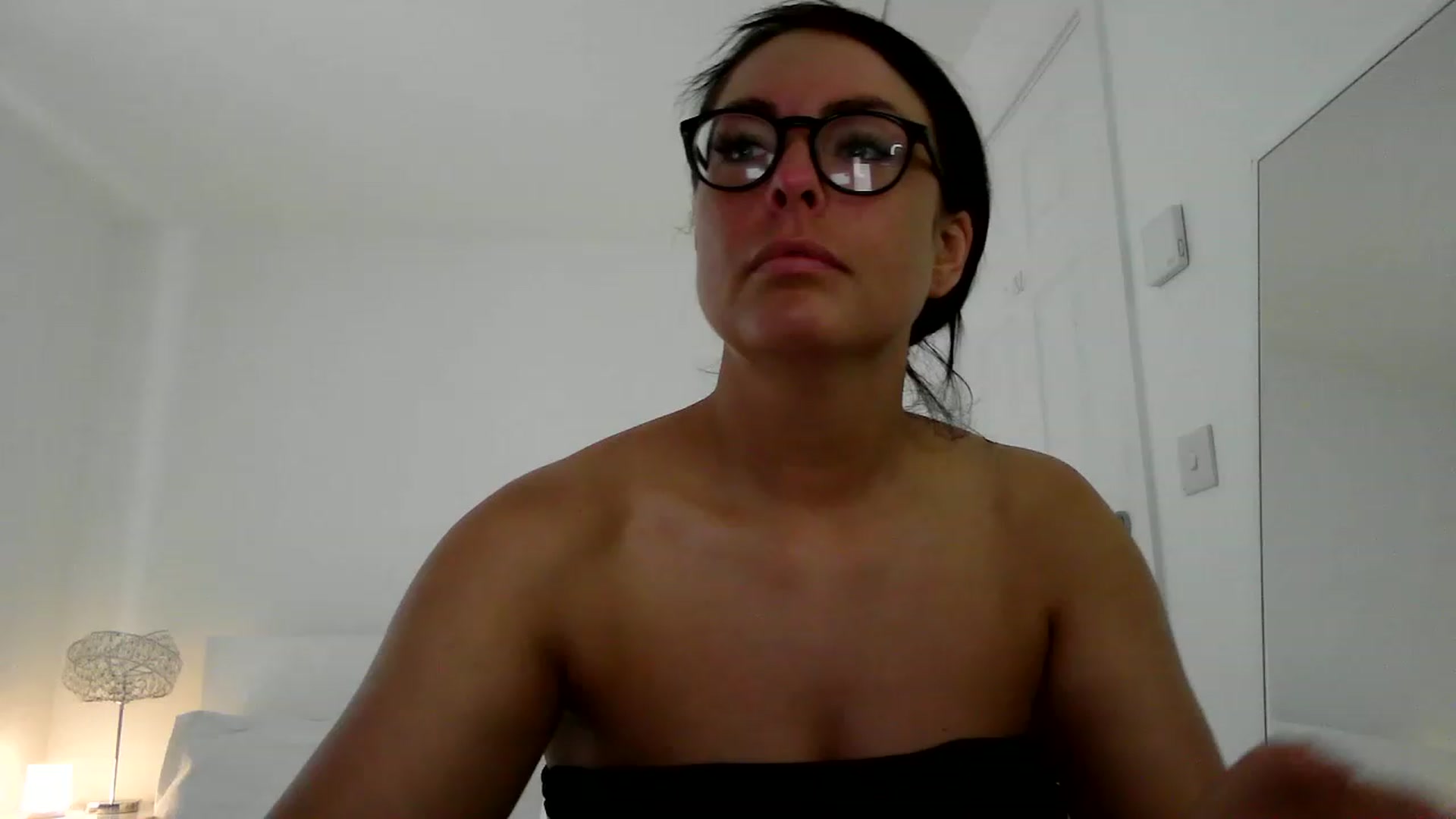 Gallery image thumbnail from Jendrizzy's myfreecams stream on, 02/22/2023, 10:00 image 9 of 20