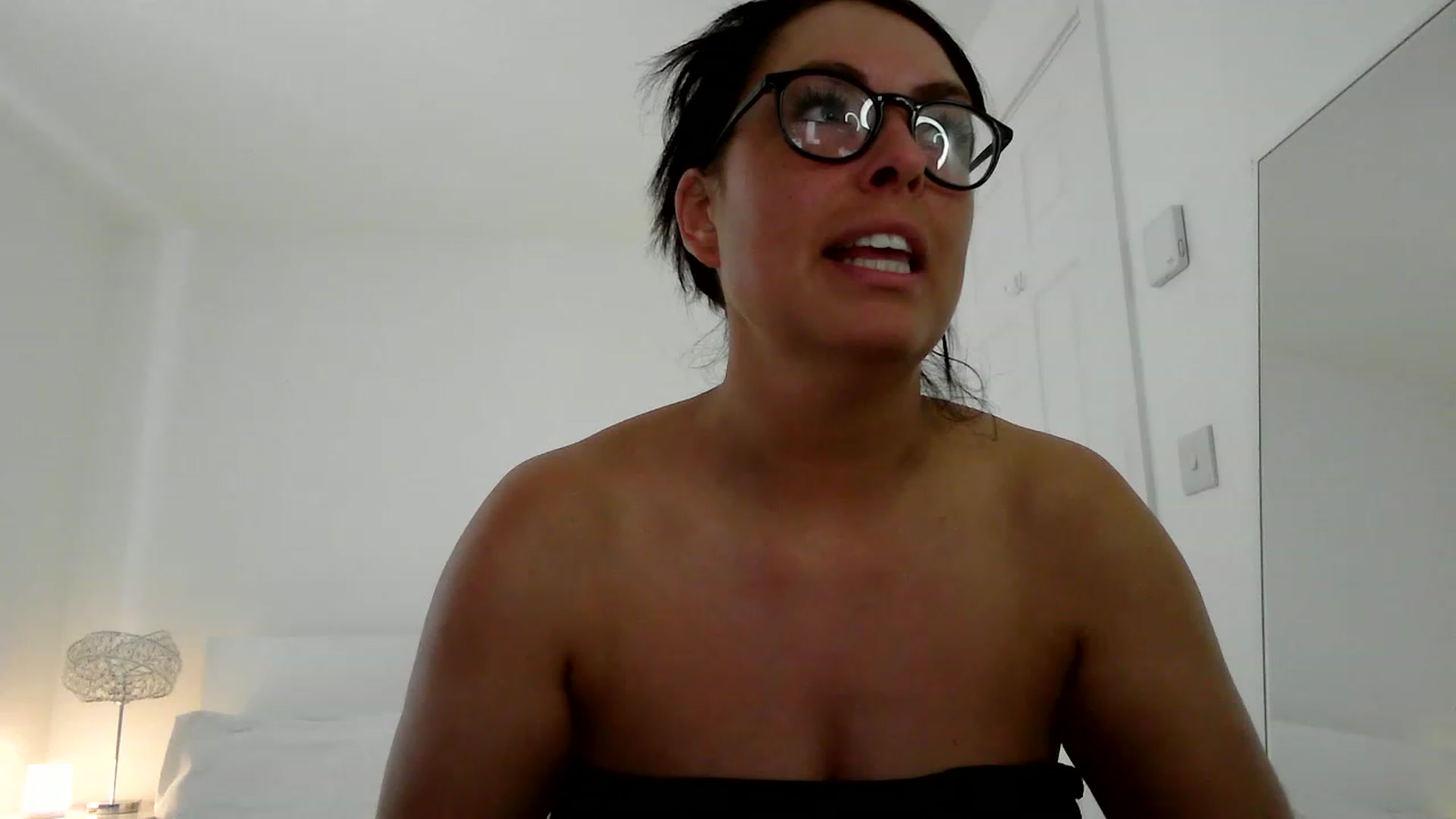 Gallery image thumbnail from Jendrizzy's myfreecams stream on, 02/22/2023, 10:00 image 10 of 20