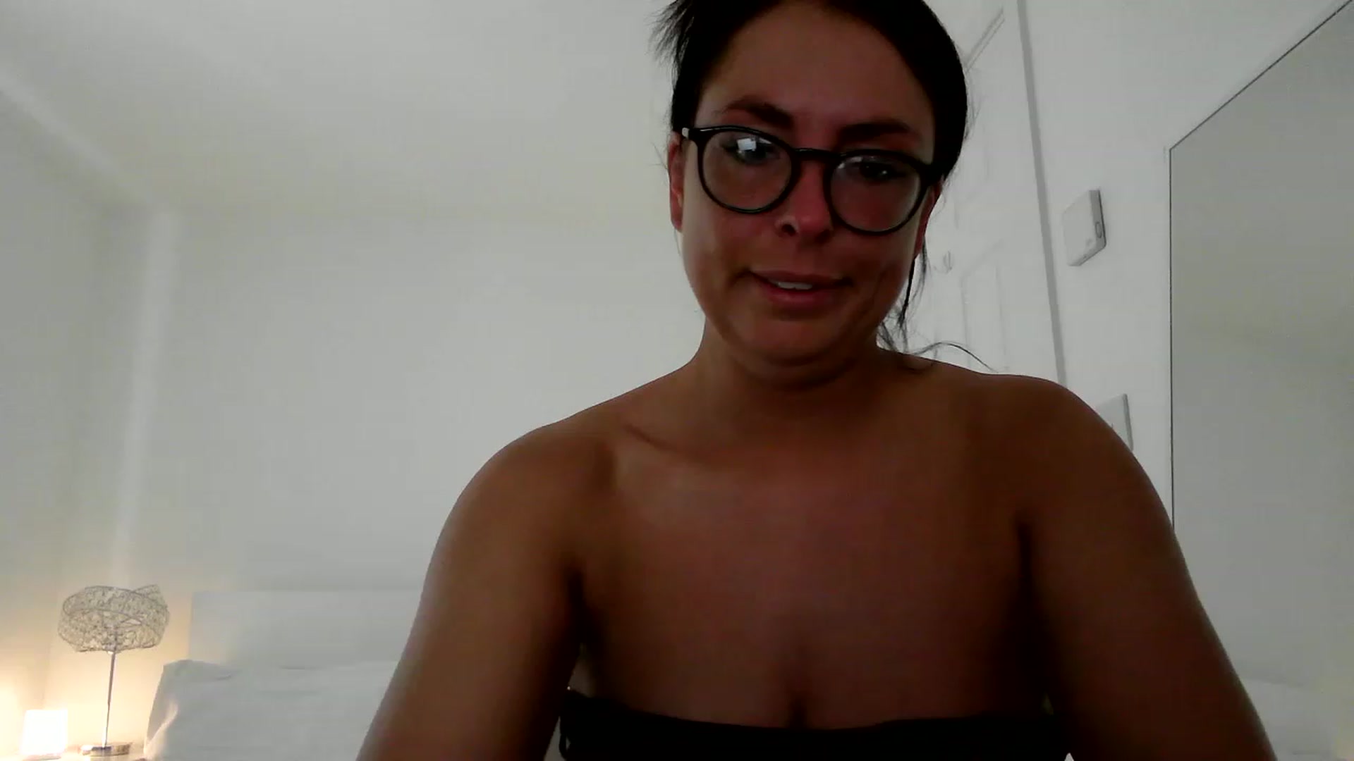 Gallery image thumbnail from Jendrizzy's myfreecams stream on, 02/22/2023, 10:00 image 6 of 20