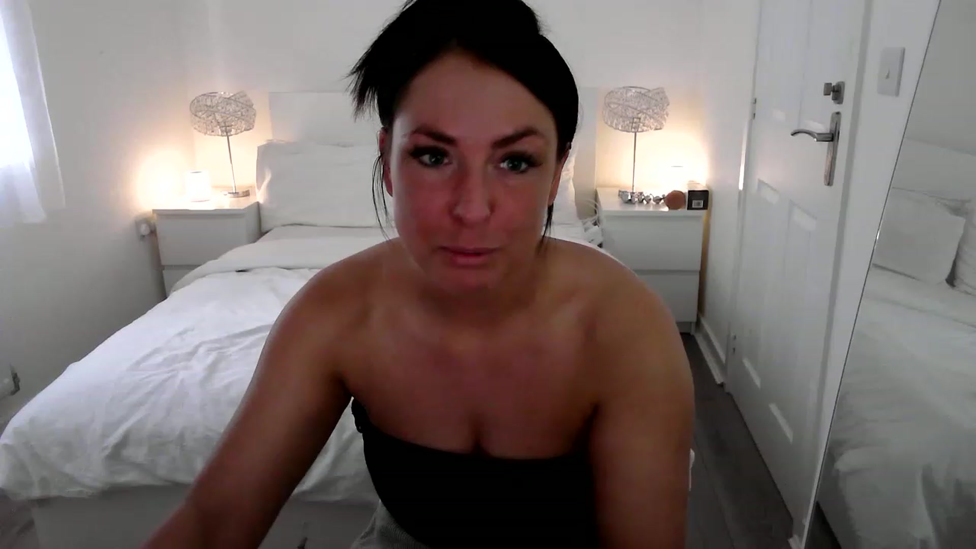 Gallery image thumbnail from Jendrizzy's myfreecams stream on, 02/22/2023, 10:00 image 14 of 20