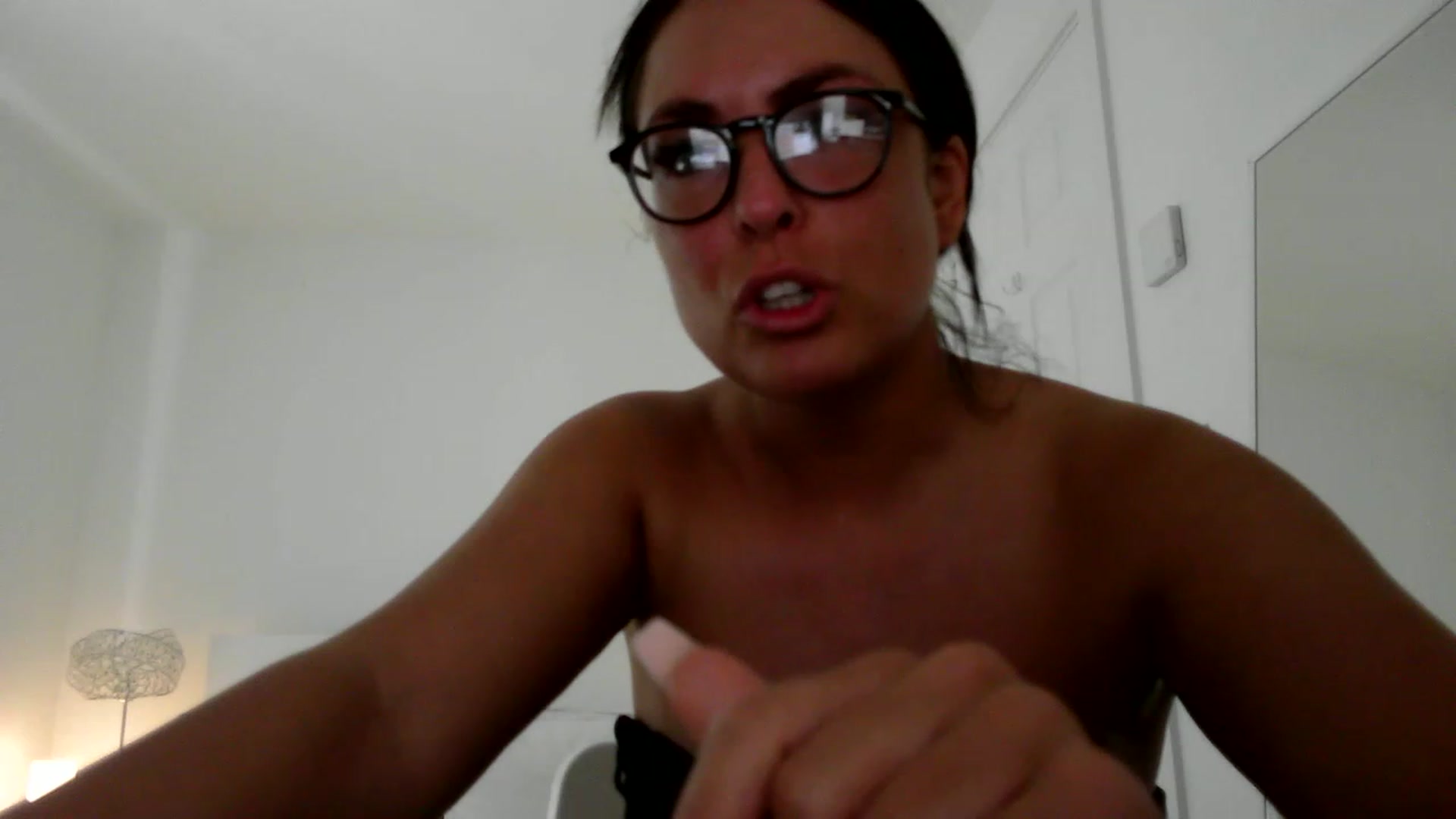 Gallery image thumbnail from Jendrizzy's myfreecams stream on, 02/22/2023, 10:00 image 7 of 20