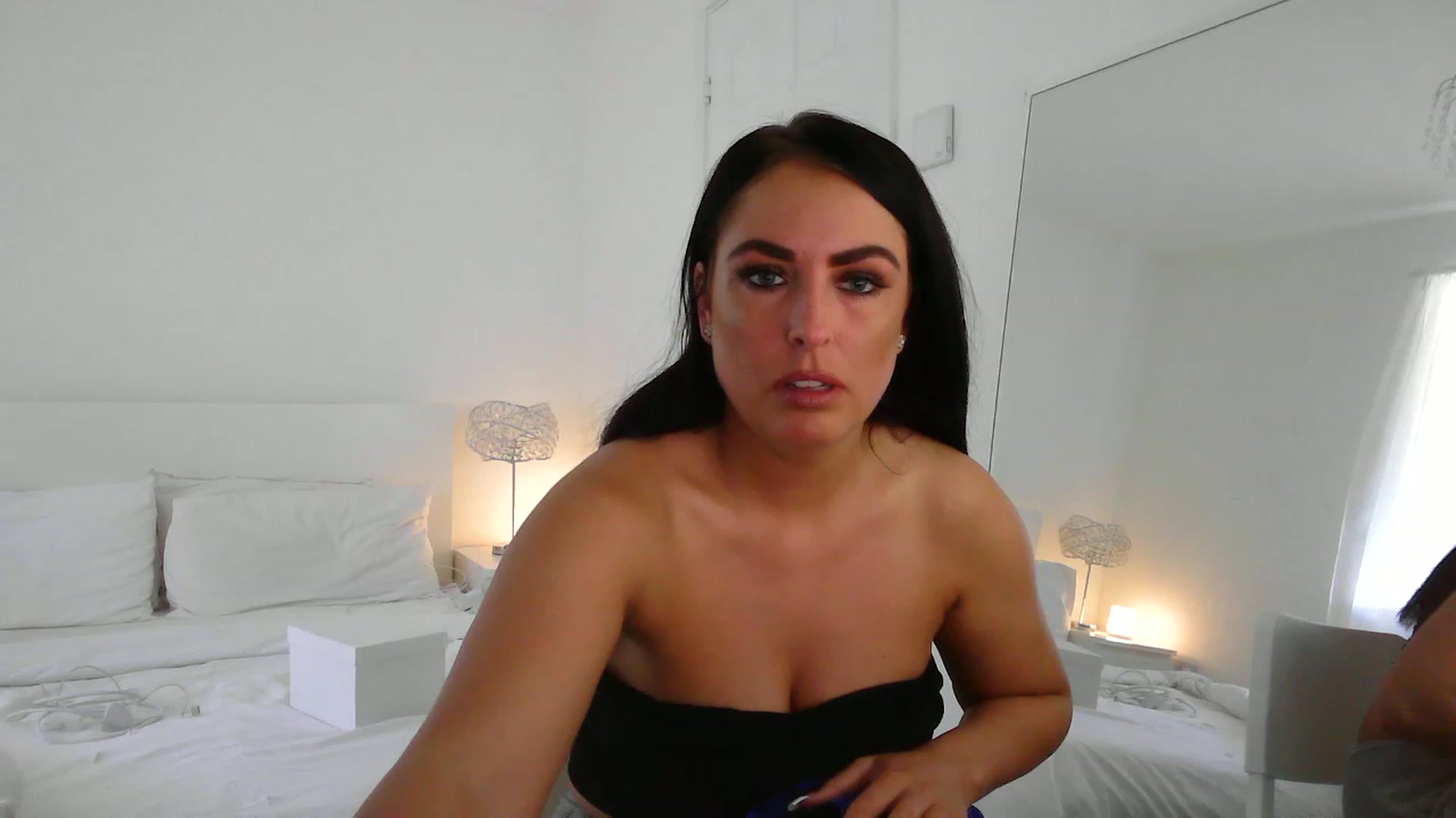 Gallery image thumbnail from Jendrizzy's myfreecams stream on, 02/22/2023, 11:48 image 10 of 20