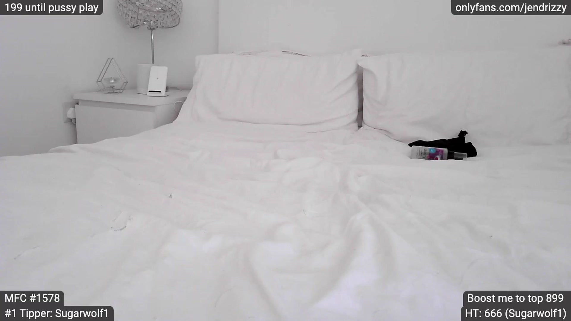 Gallery image thumbnail from Jendrizzy's myfreecams stream on, 04/17/2023, 12:10 image 19 of 20