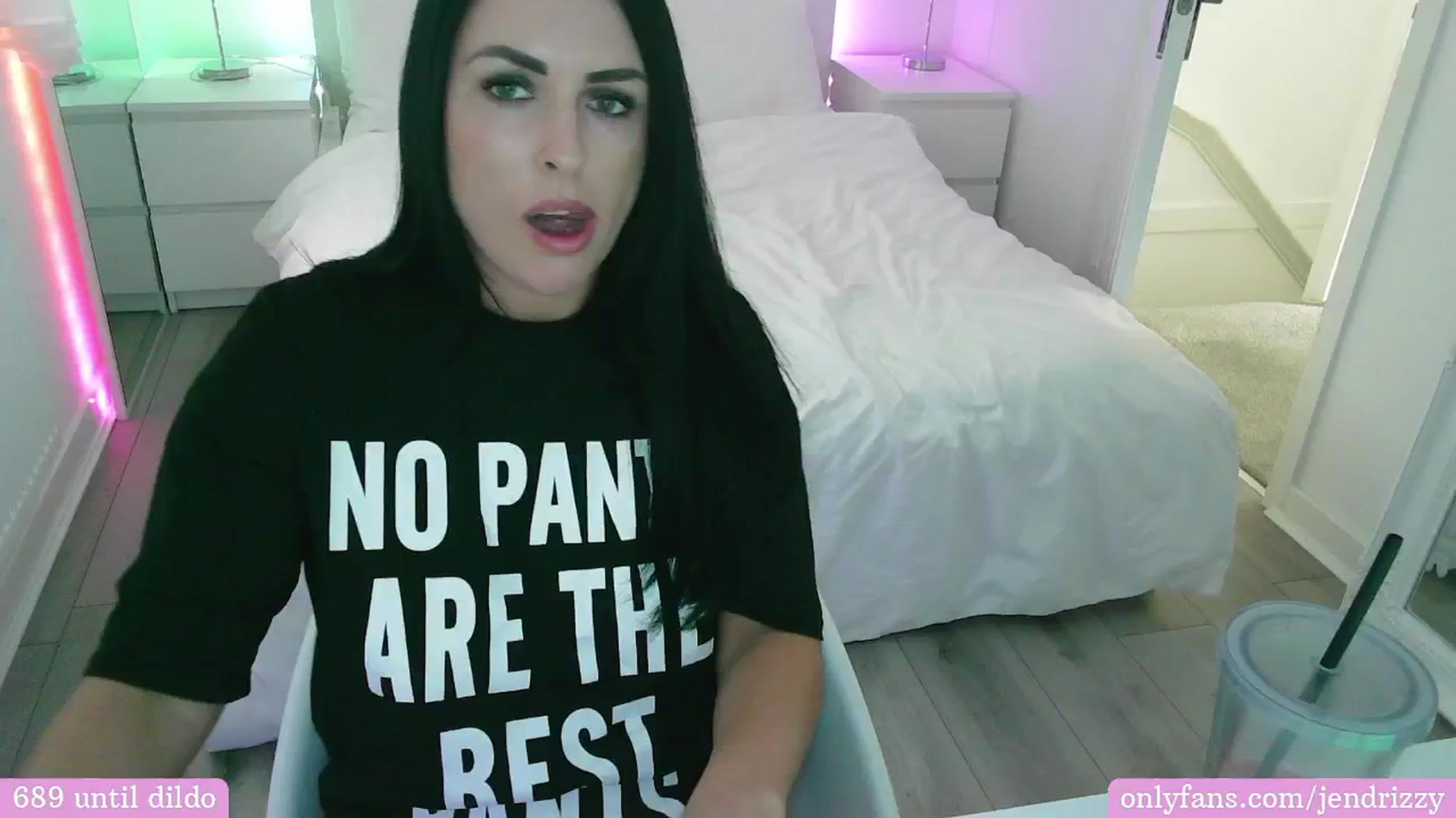 Gallery image thumbnail from Jendrizzy's myfreecams stream on, 05/25/2024, 17:59 image 9 of 20