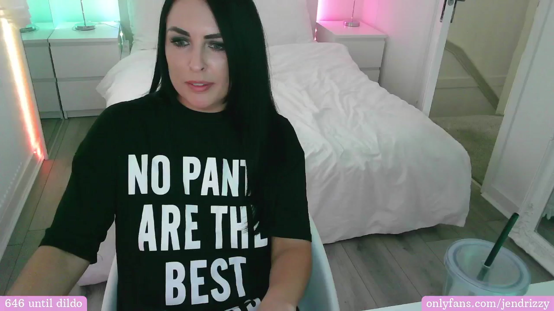 Gallery image thumbnail from Jendrizzy's myfreecams stream on, 05/25/2024, 17:59 image 13 of 20