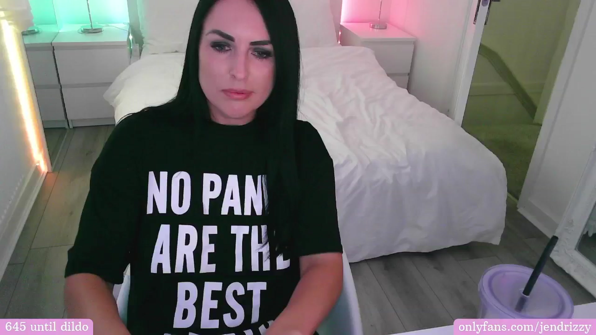 Gallery image thumbnail from Jendrizzy's myfreecams stream on, 05/25/2024, 17:59 image 15 of 20