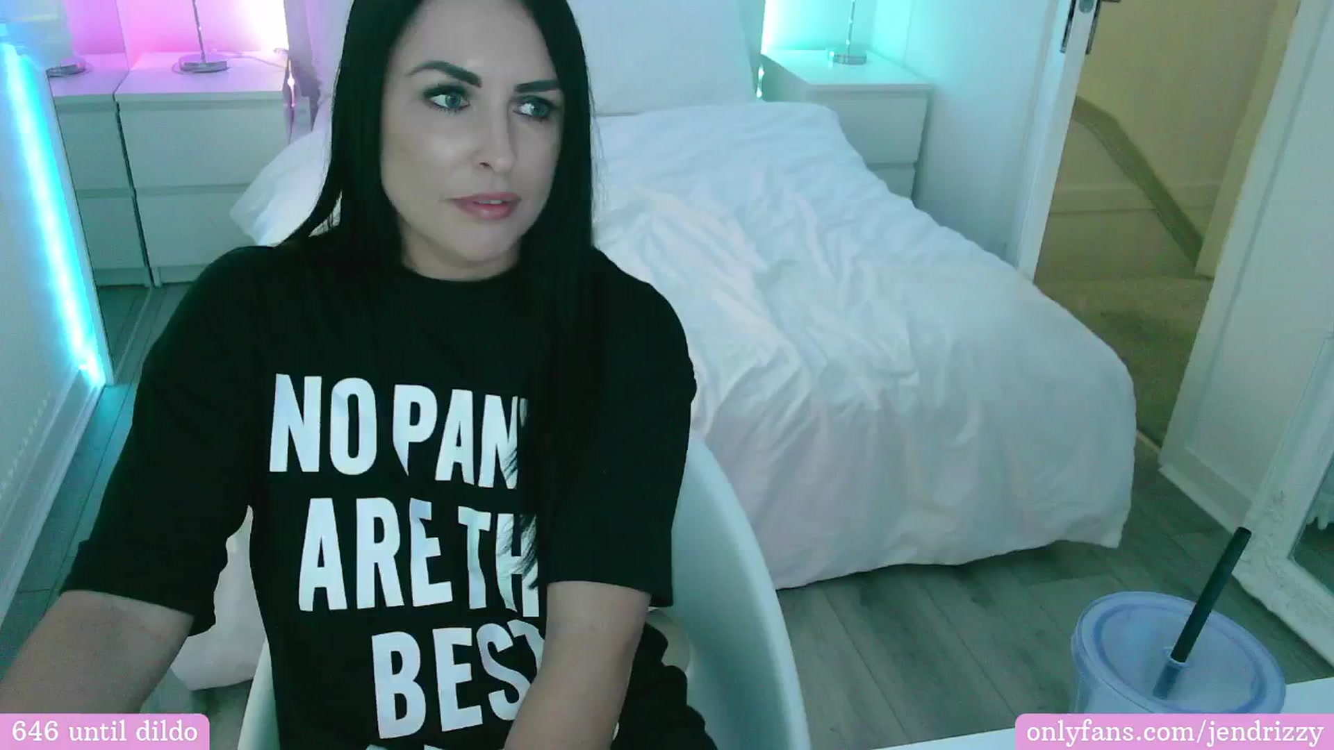 Gallery image thumbnail from Jendrizzy's myfreecams stream on, 05/25/2024, 17:59 image 14 of 20