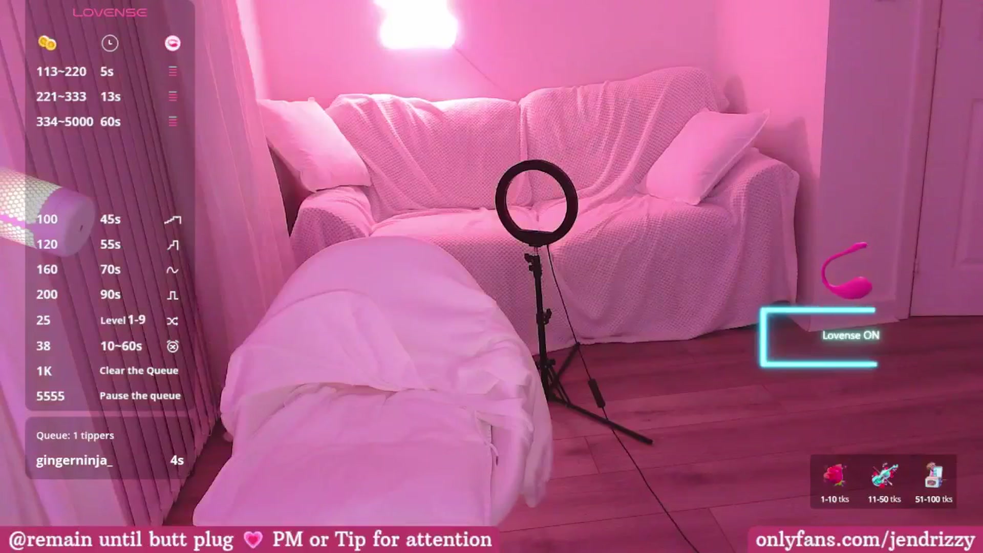 Gallery image thumbnail from Jendrizzy's myfreecams stream on, 11/17/2024, 23:34 image 6 of 20