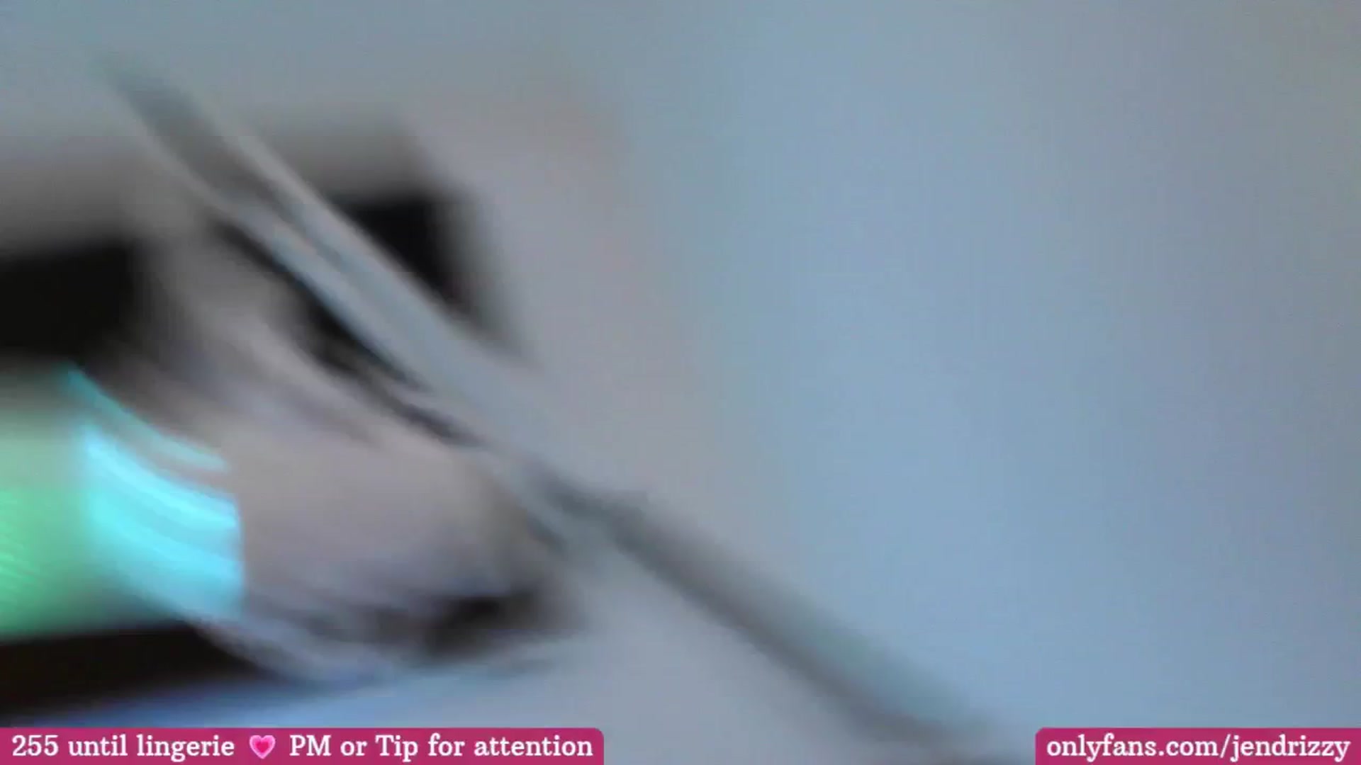 Gallery image thumbnail from Jendrizzy's myfreecams stream on, 12/16/2024, 14:24 image 6 of 20