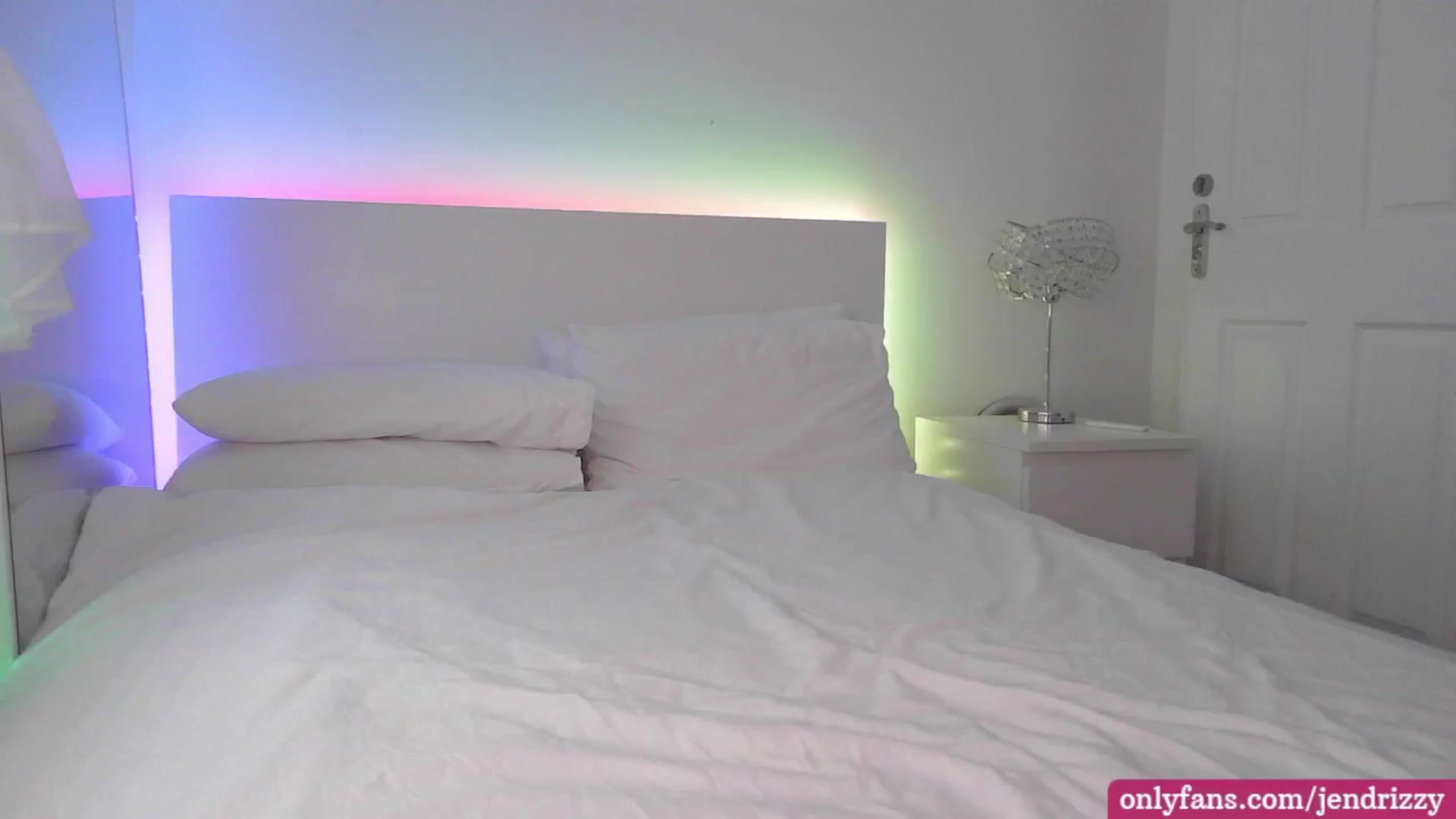 Gallery image thumbnail from Jendrizzy's myfreecams stream on, 01/04/2025, 12:59 image 3 of 20