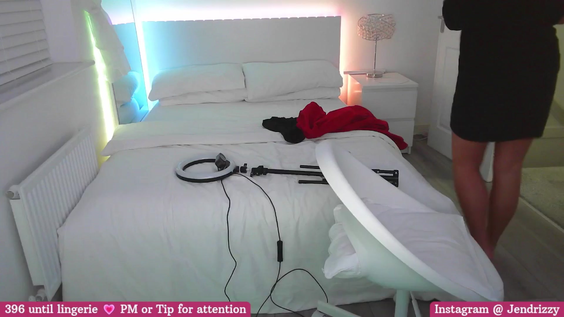 Gallery image thumbnail from Jendrizzy's myfreecams stream on, 03/09/2025, 22:08 image 6 of 20