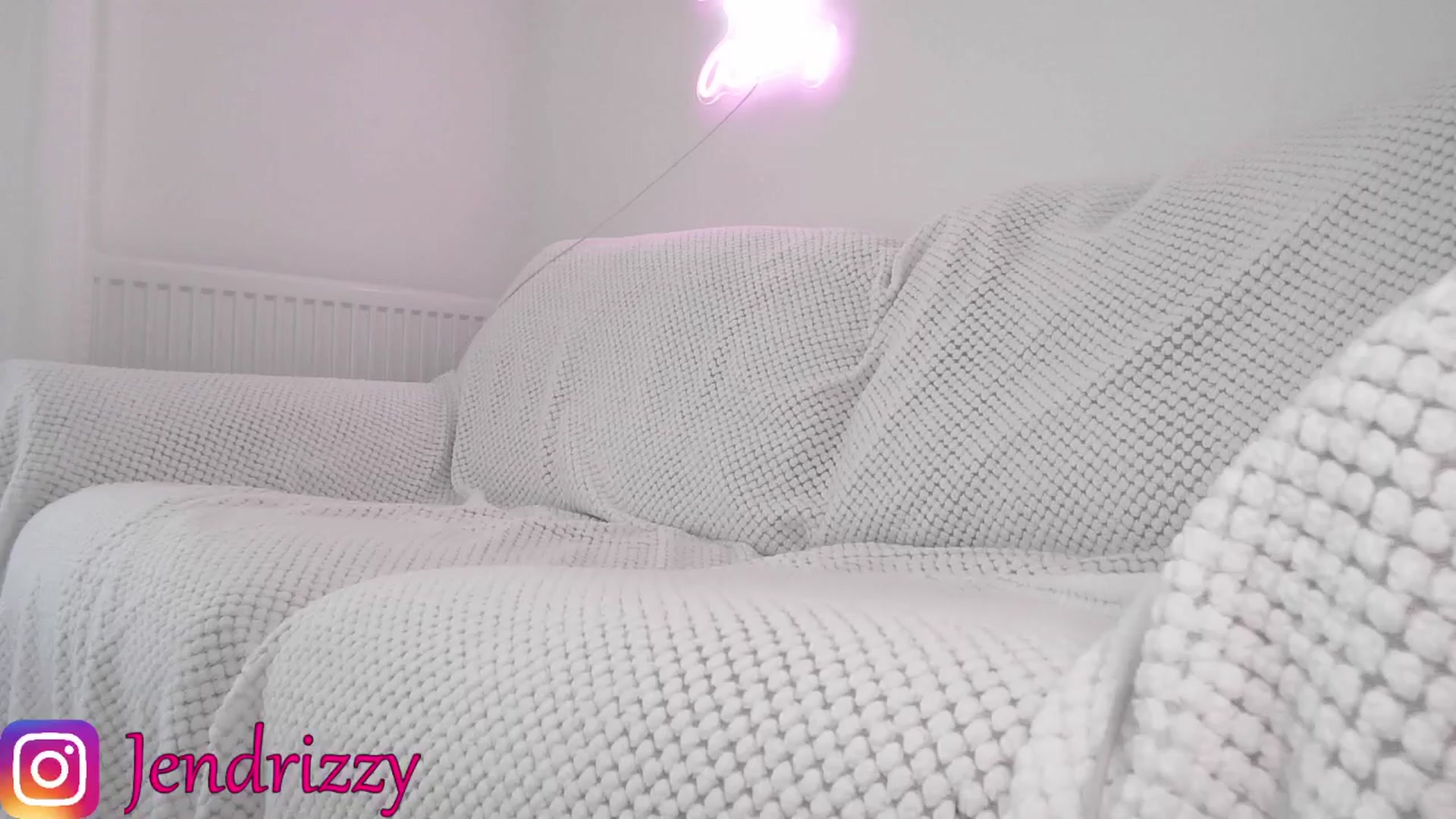 Gallery image thumbnail from Jendrizzy's myfreecams stream on, 08/02/2025, 15:53 image 9 of 20