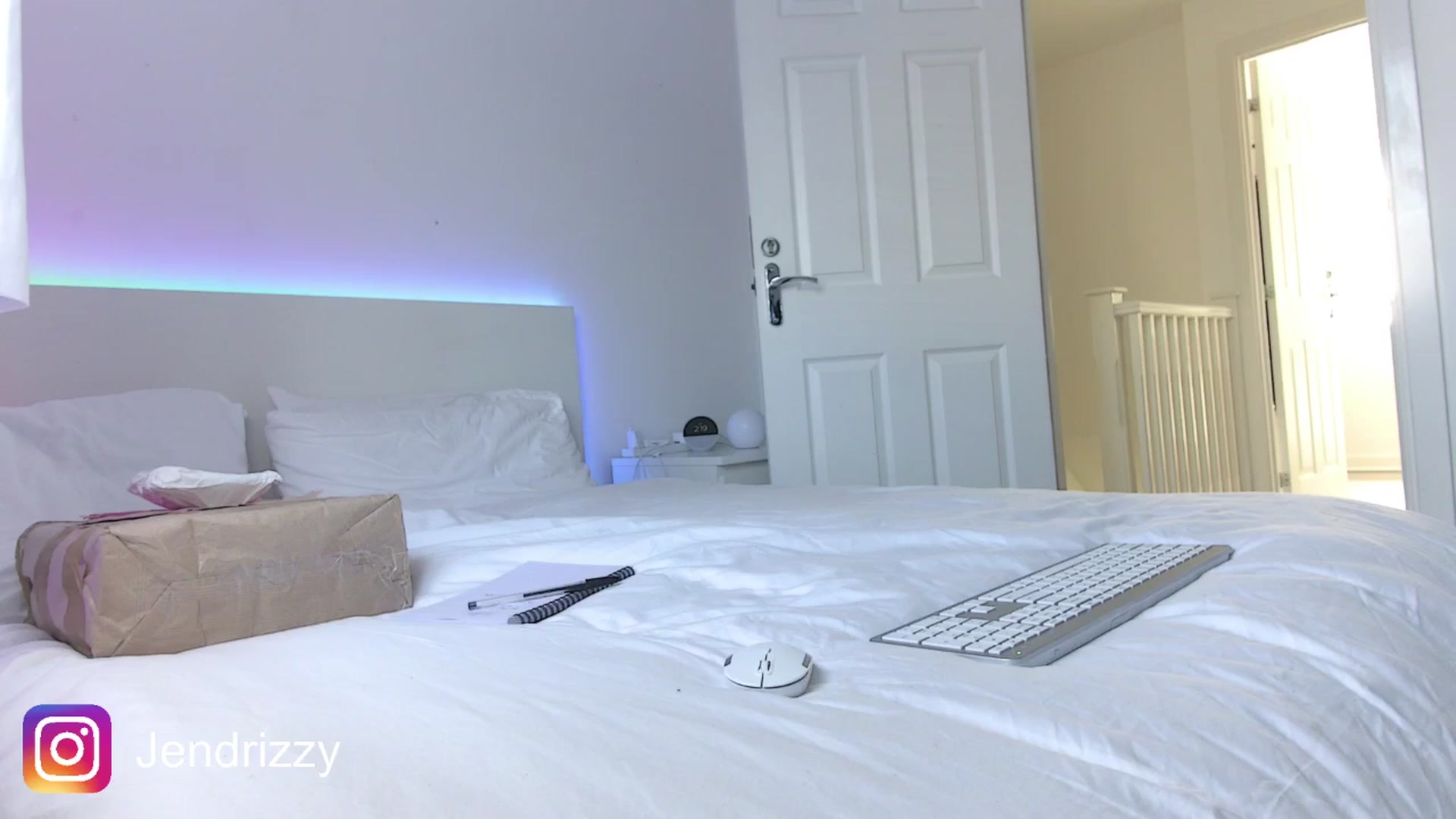 Gallery image thumbnail from Jendrizzy's myfreecams stream on, 11/23/2025, 14:55 image 7 of 20