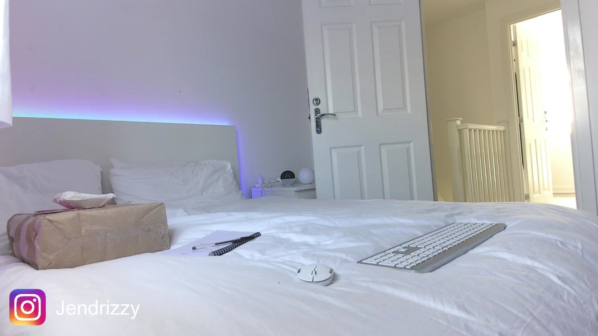 Gallery image thumbnail from Jendrizzy's myfreecams stream on, 11/23/2025, 14:55 image 4 of 20