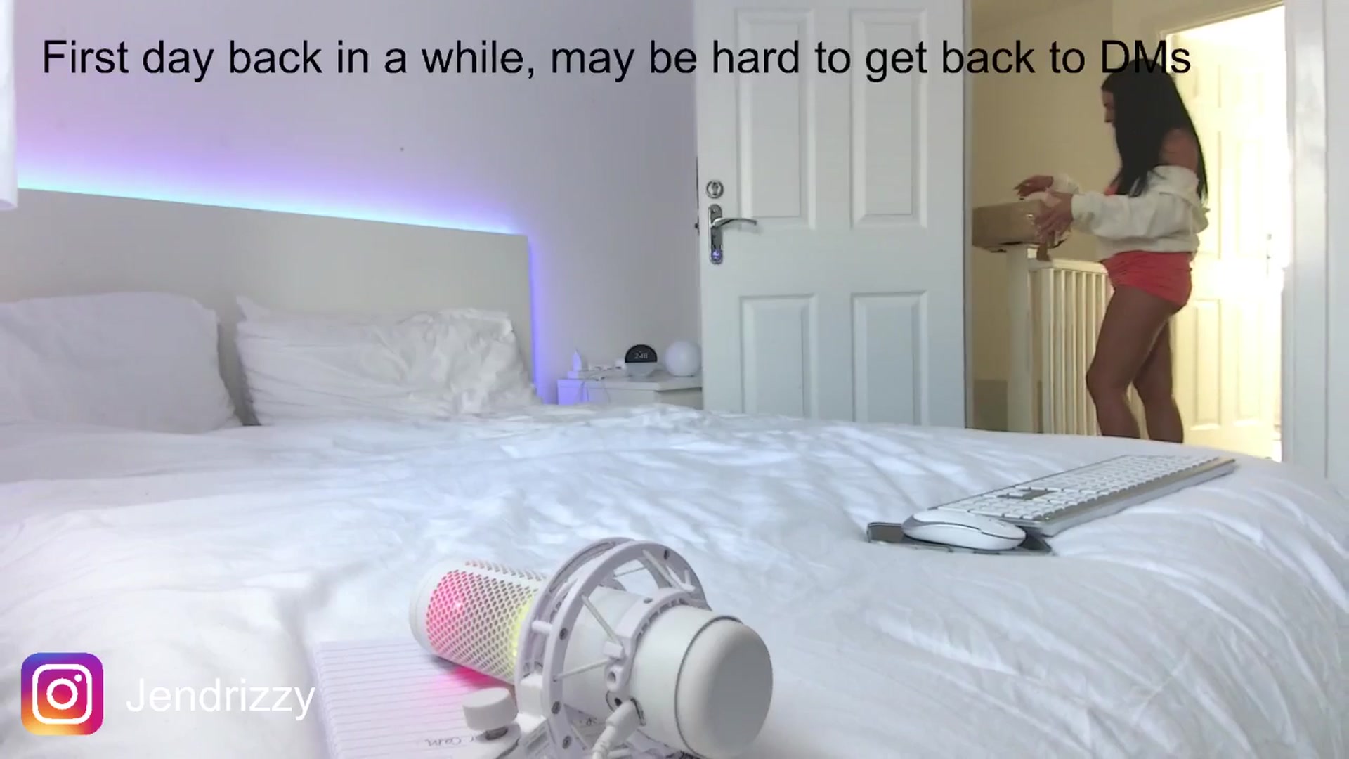 Gallery image thumbnail from Jendrizzy's myfreecams stream on, 11/23/2025, 14:55 image 19 of 20