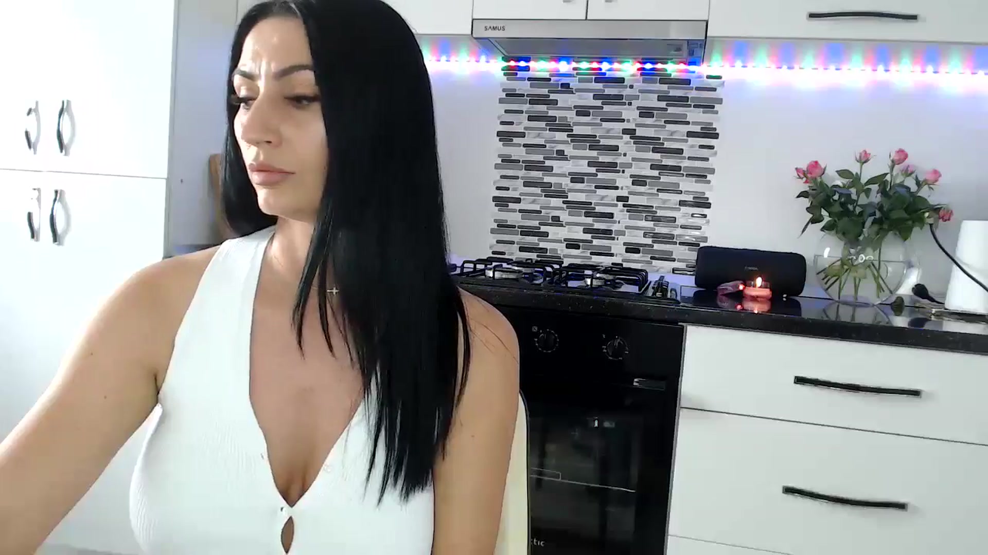 Gallery image thumbnail from JeniferJain's myfreecams stream on, 10/16/2024, 11:06 image 9 of 20