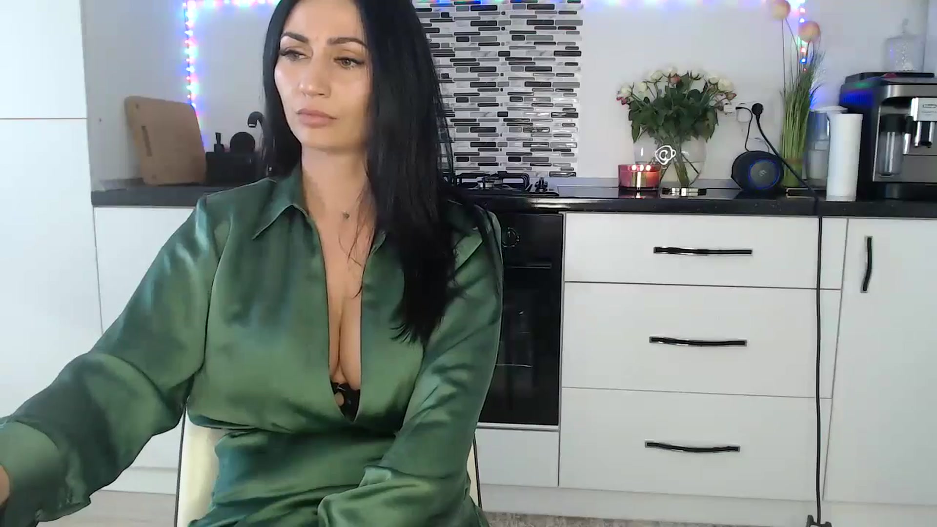 Gallery image thumbnail from JeniferJain's myfreecams stream on, 10/22/2024, 10:13 image 19 of 20