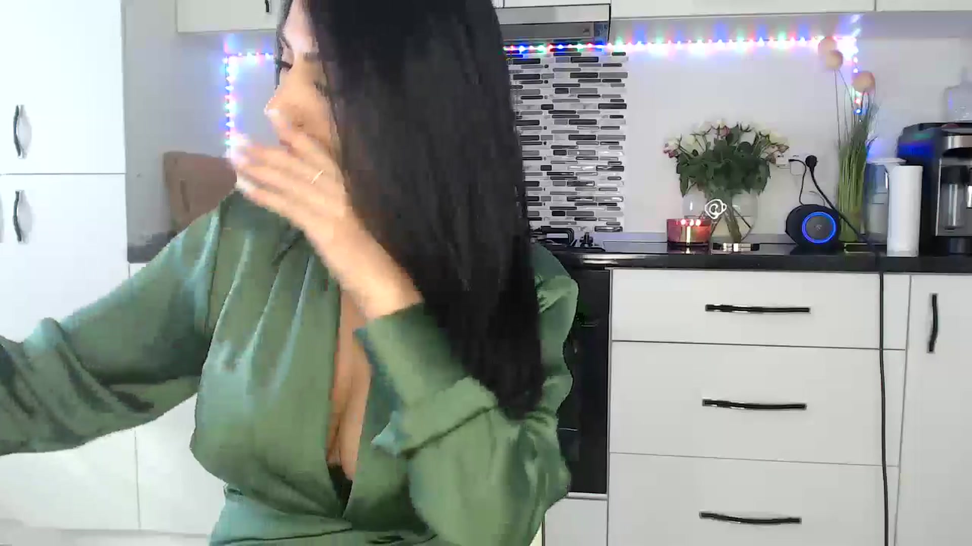 Gallery image thumbnail from JeniferJain's myfreecams stream on, 10/22/2024, 10:32 image 12 of 20