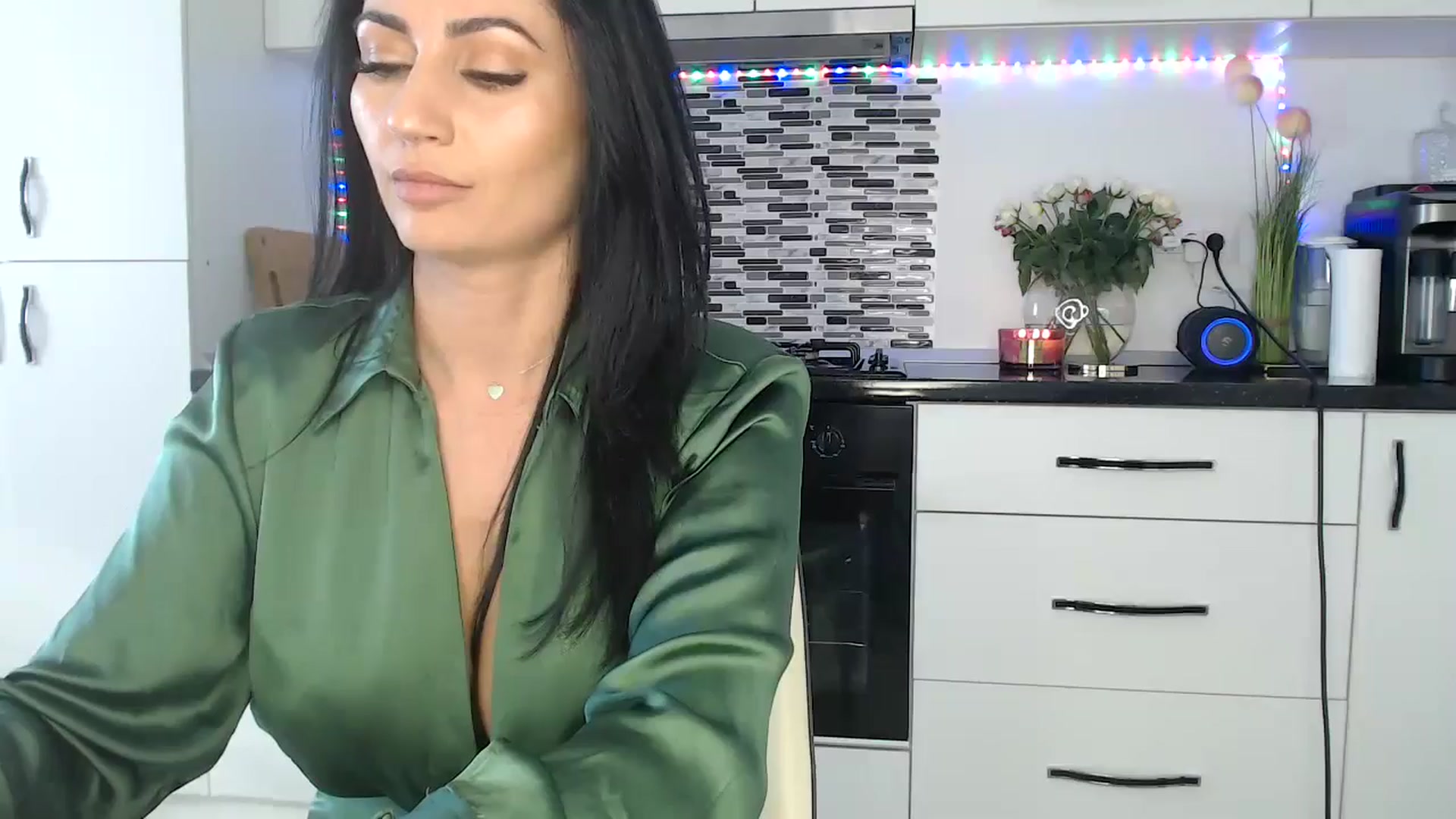 Gallery image thumbnail from JeniferJain's myfreecams stream on, 10/22/2024, 10:32 image 6 of 20
