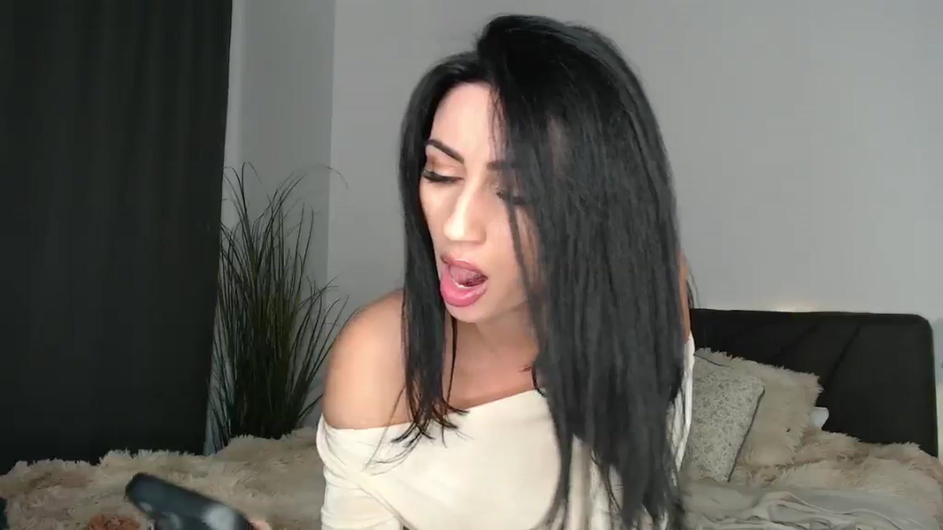 Gallery image thumbnail from JeniferJain's myfreecams stream on, 11/21/2025, 11:17 image 10 of 20