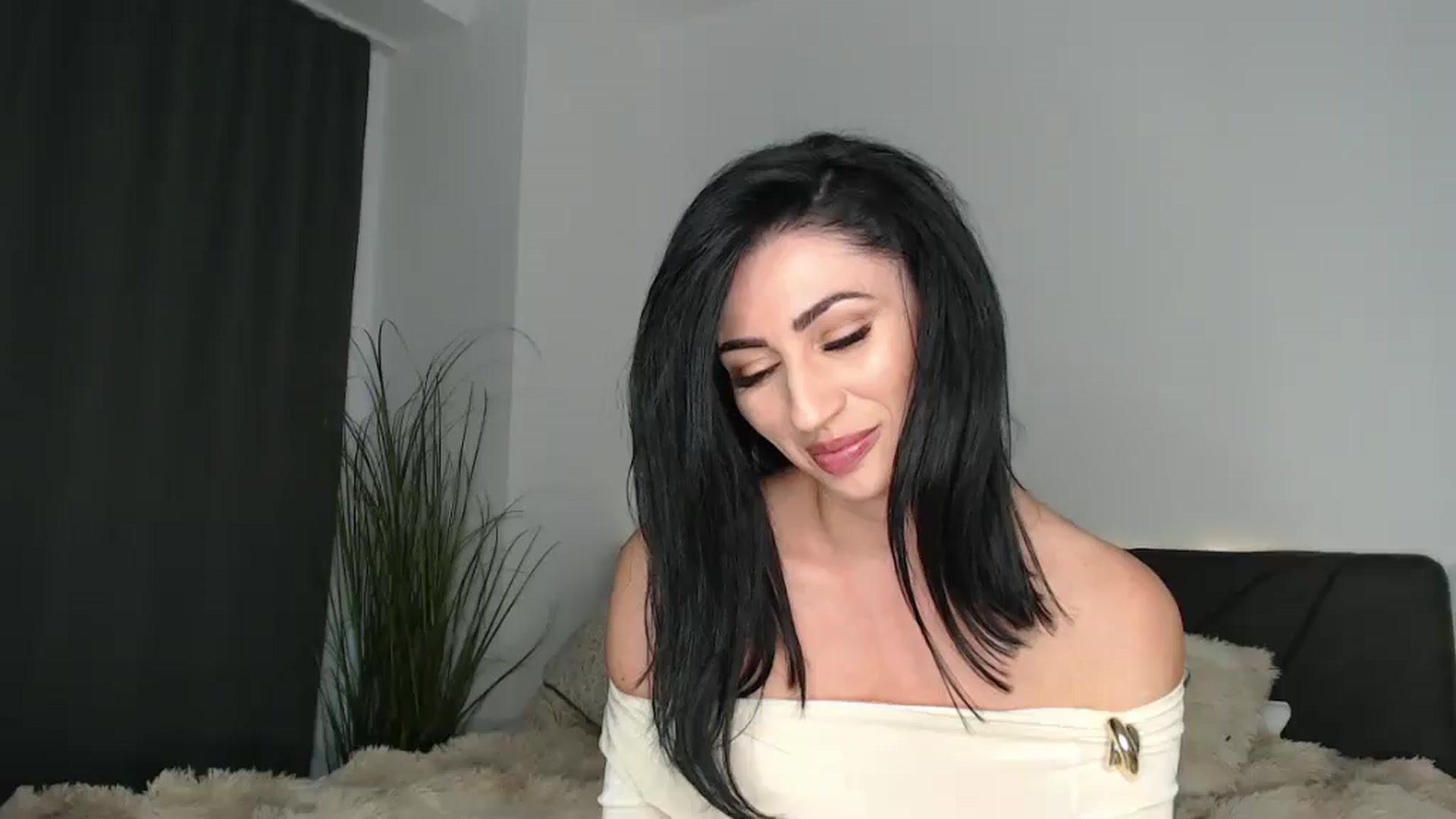 Gallery image thumbnail from JeniferJain's myfreecams stream on, 11/21/2025, 11:17 image 2 of 20