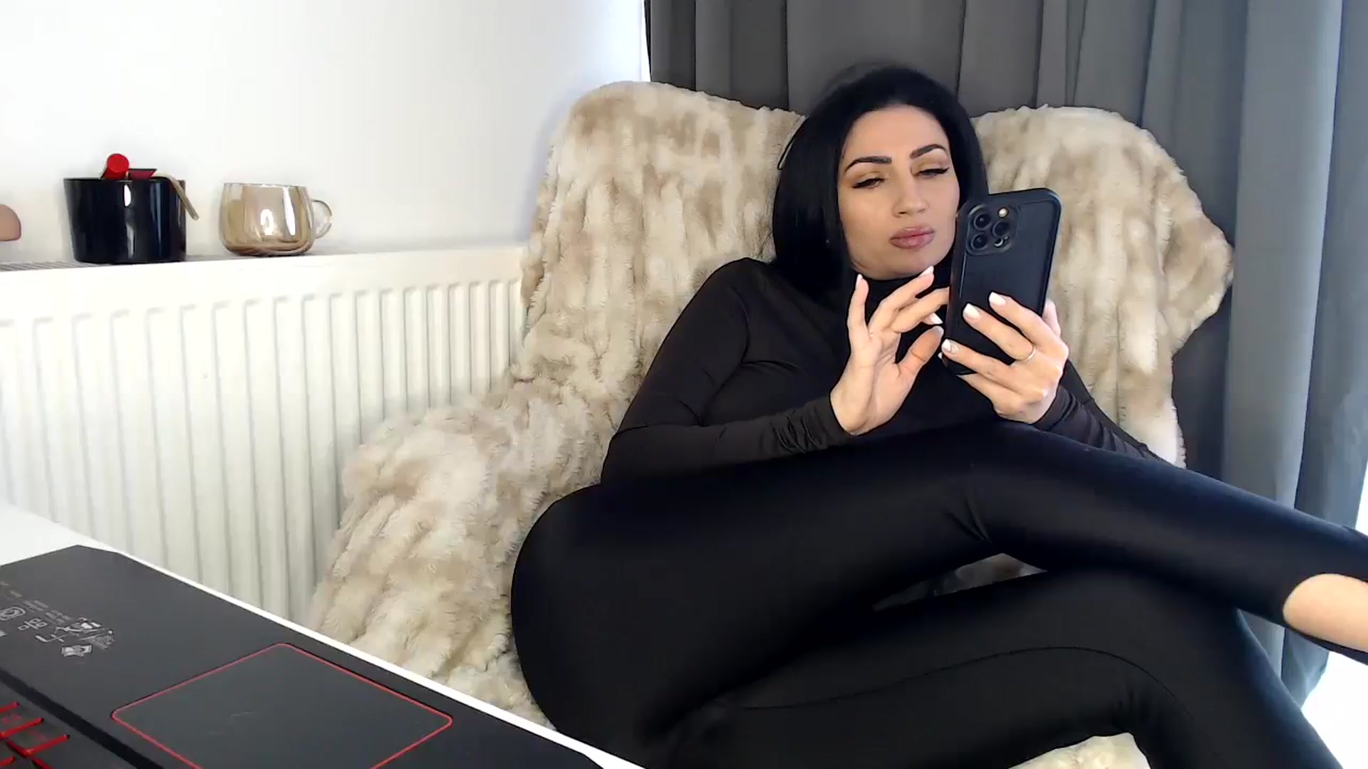 Gallery image thumbnail from JeniferJain's myfreecams stream on, 11/21/2025, 12:13 image 2 of 20