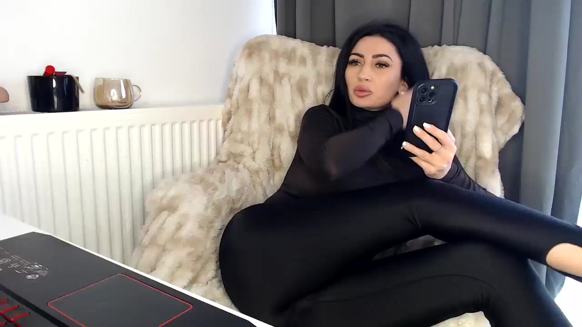 Gallery image thumbnail from JeniferJain's myfreecams stream on, 11/21/2025, 12:13 image 1 of 20