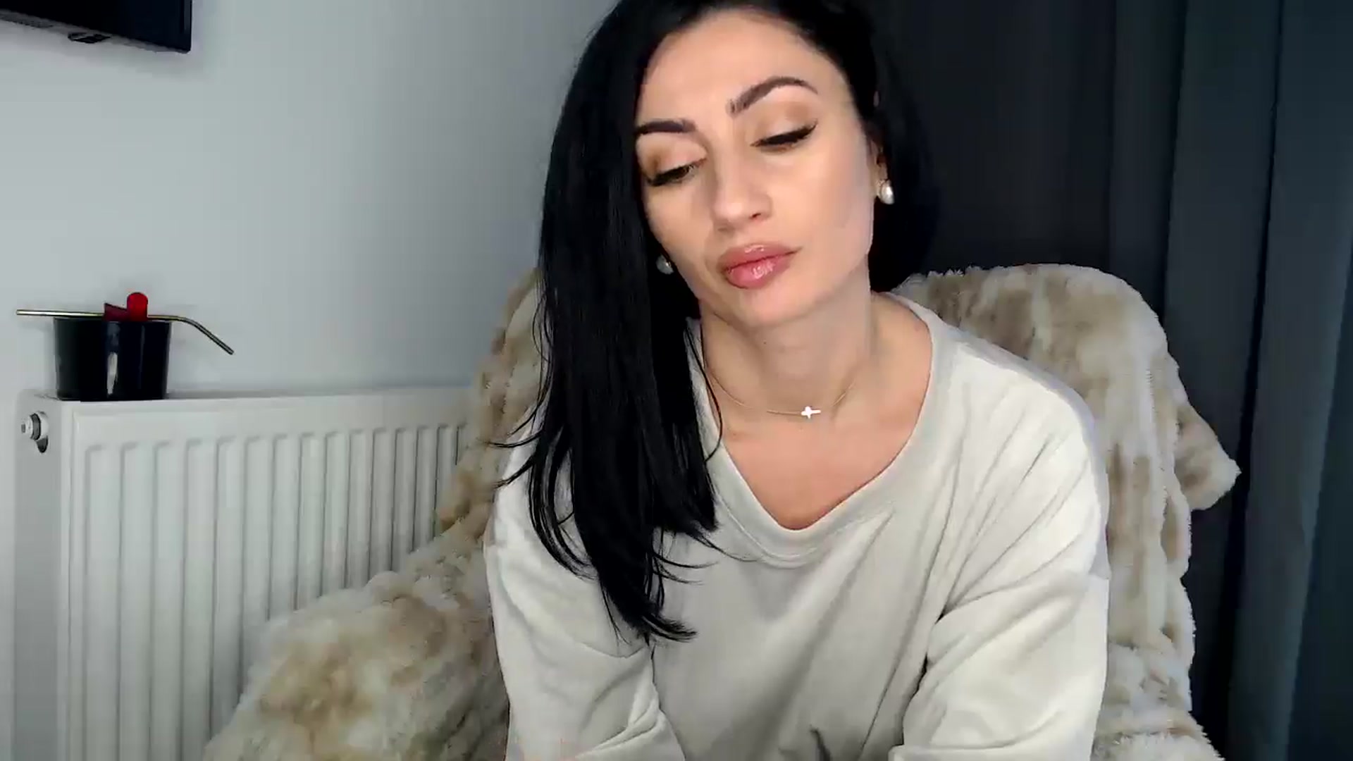 Gallery image thumbnail from JeniferJain's myfreecams stream on, 11/23/2025, 12:01 image 17 of 20
