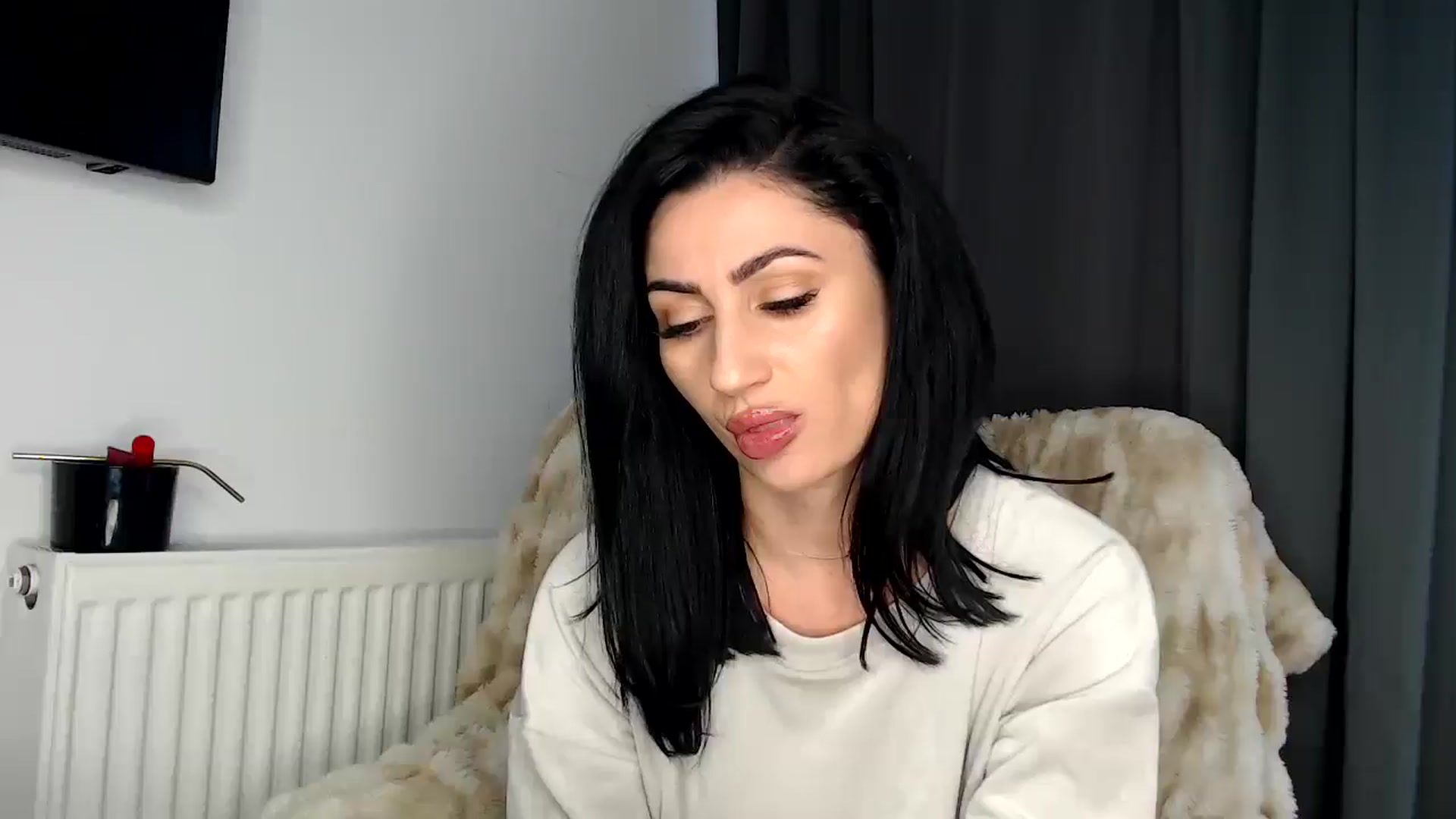 Gallery image thumbnail from JeniferJain's myfreecams stream on, 11/23/2025, 12:01 image 1 of 20