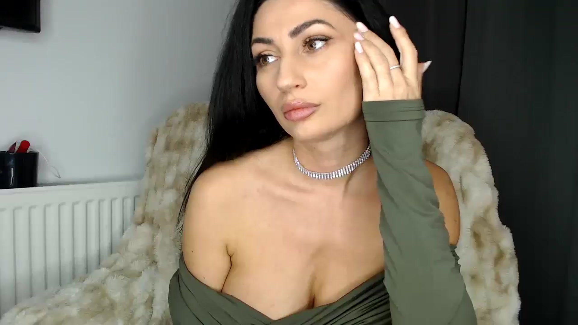 Gallery image thumbnail from JeniferJain's myfreecams stream on, 12/14/2025, 12:18 image 10 of 20