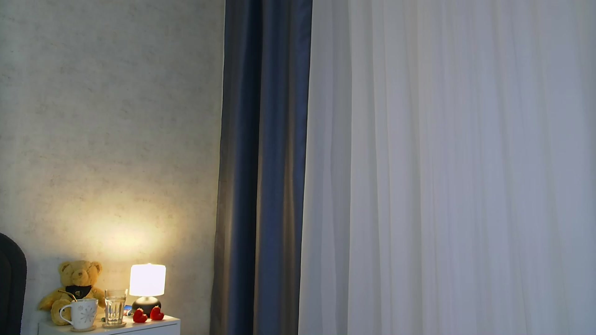 Gallery image thumbnail from JeniferS's myfreecams stream on, 05/25/2026, 12:13 image 5 of 20