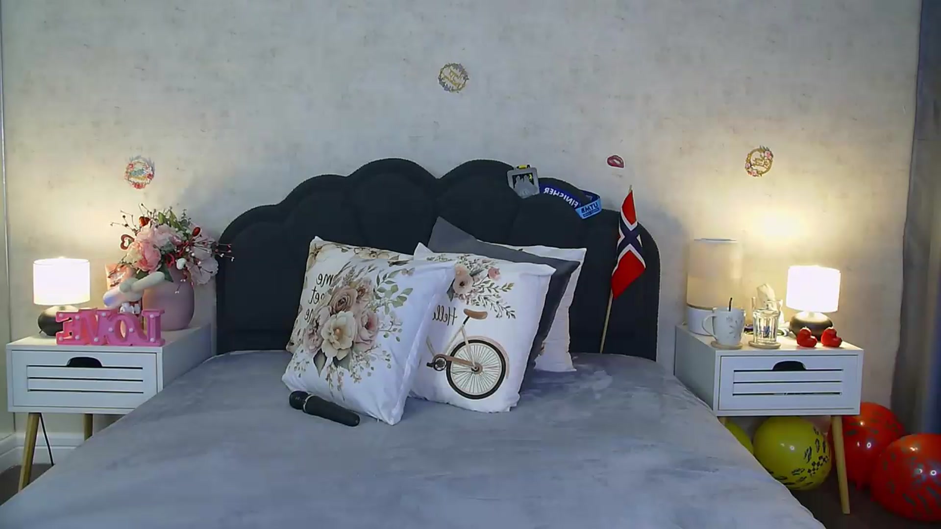 Gallery image thumbnail from JeniferS's myfreecams stream on, 08/10/2026, 12:25 image 3 of 20