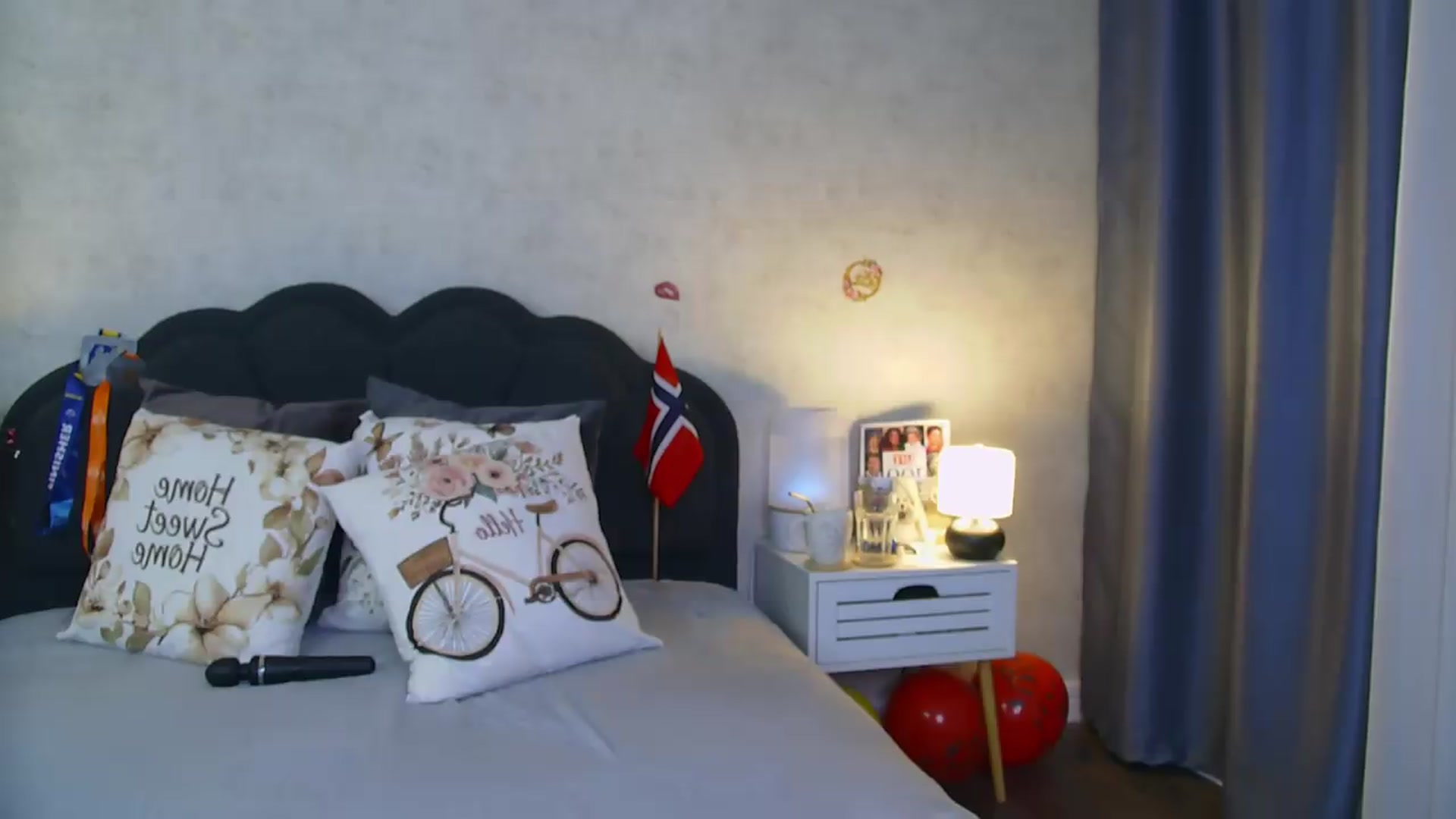 Gallery image thumbnail from JeniferS's myfreecams stream on, 08/31/2026, 11:28 image 6 of 20