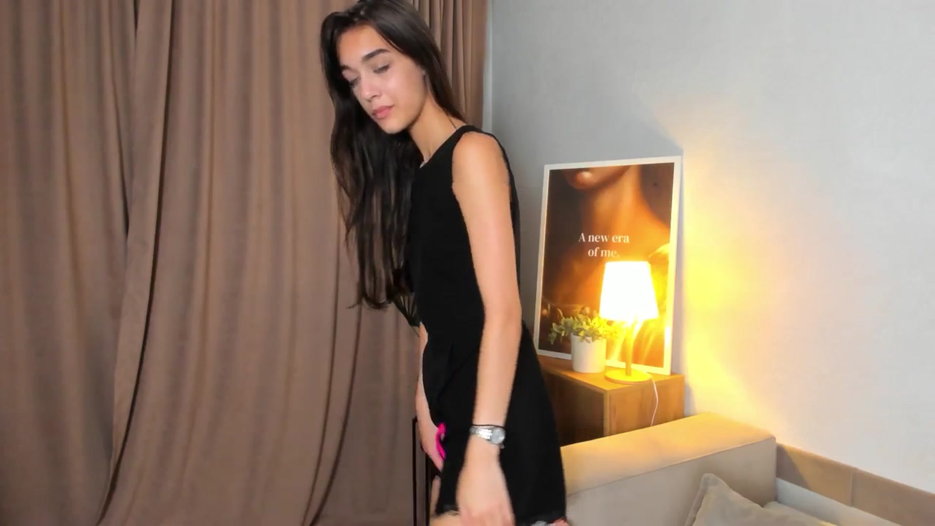 Gallery image thumbnail from Jeniferr_Star's myfreecams stream on, 07/12/2025, 01:35 image 7 of 20