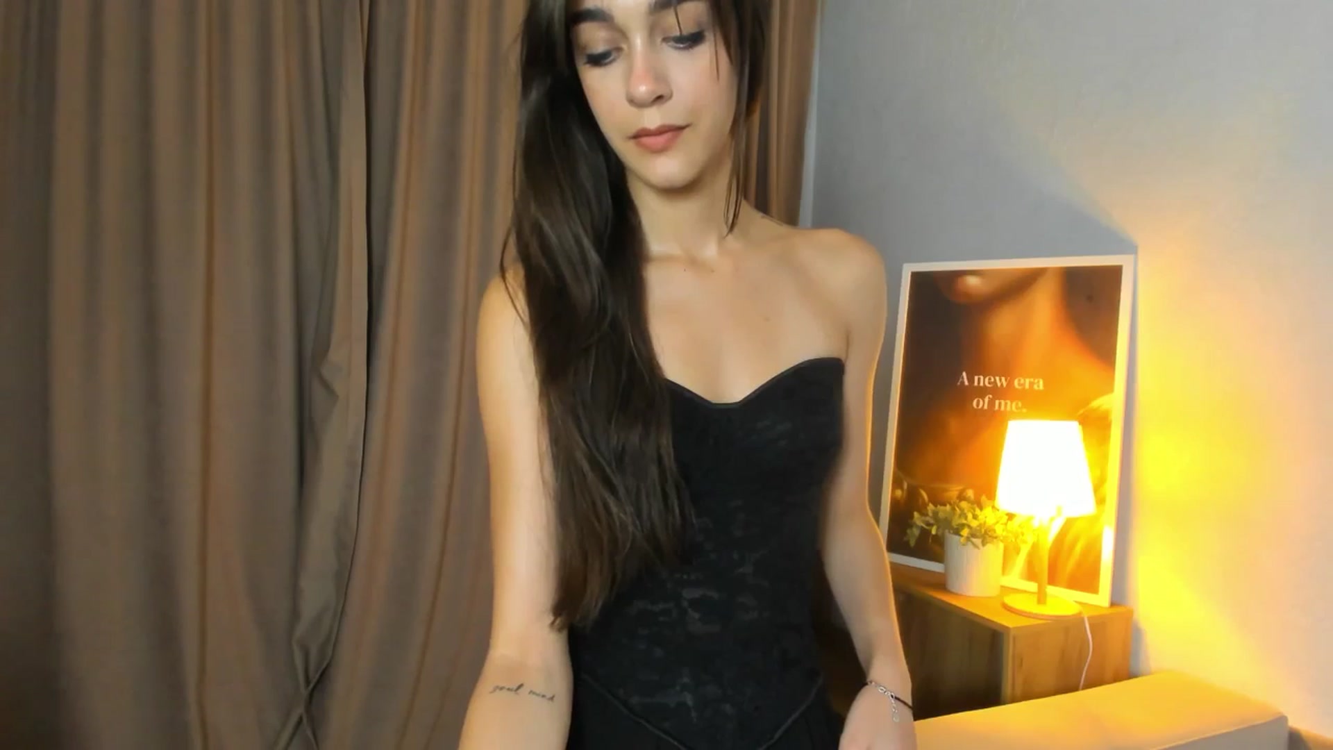 Gallery image thumbnail from Jeniferr_Star's myfreecams stream on, 07/13/2025, 01:45 image 2 of 20